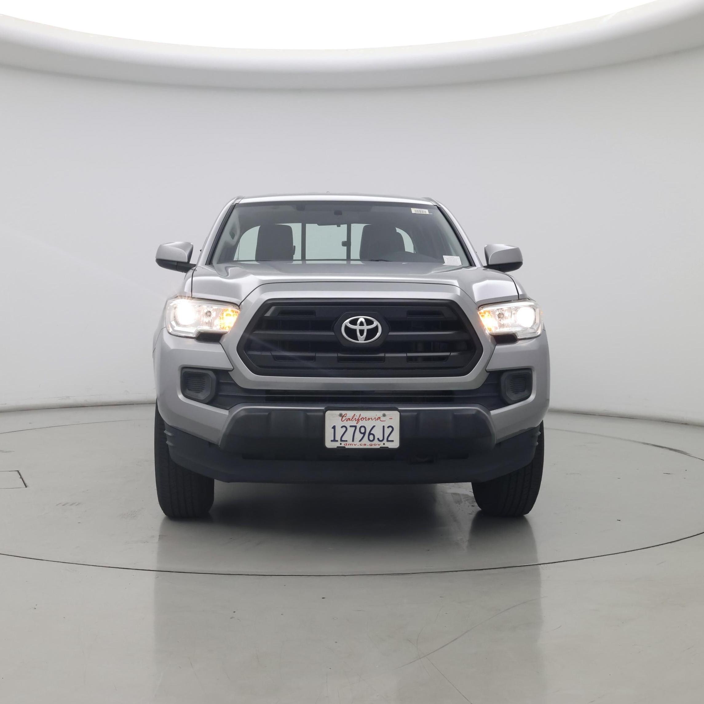 Thumbnail: 2017 Toyota Tacoma - 5