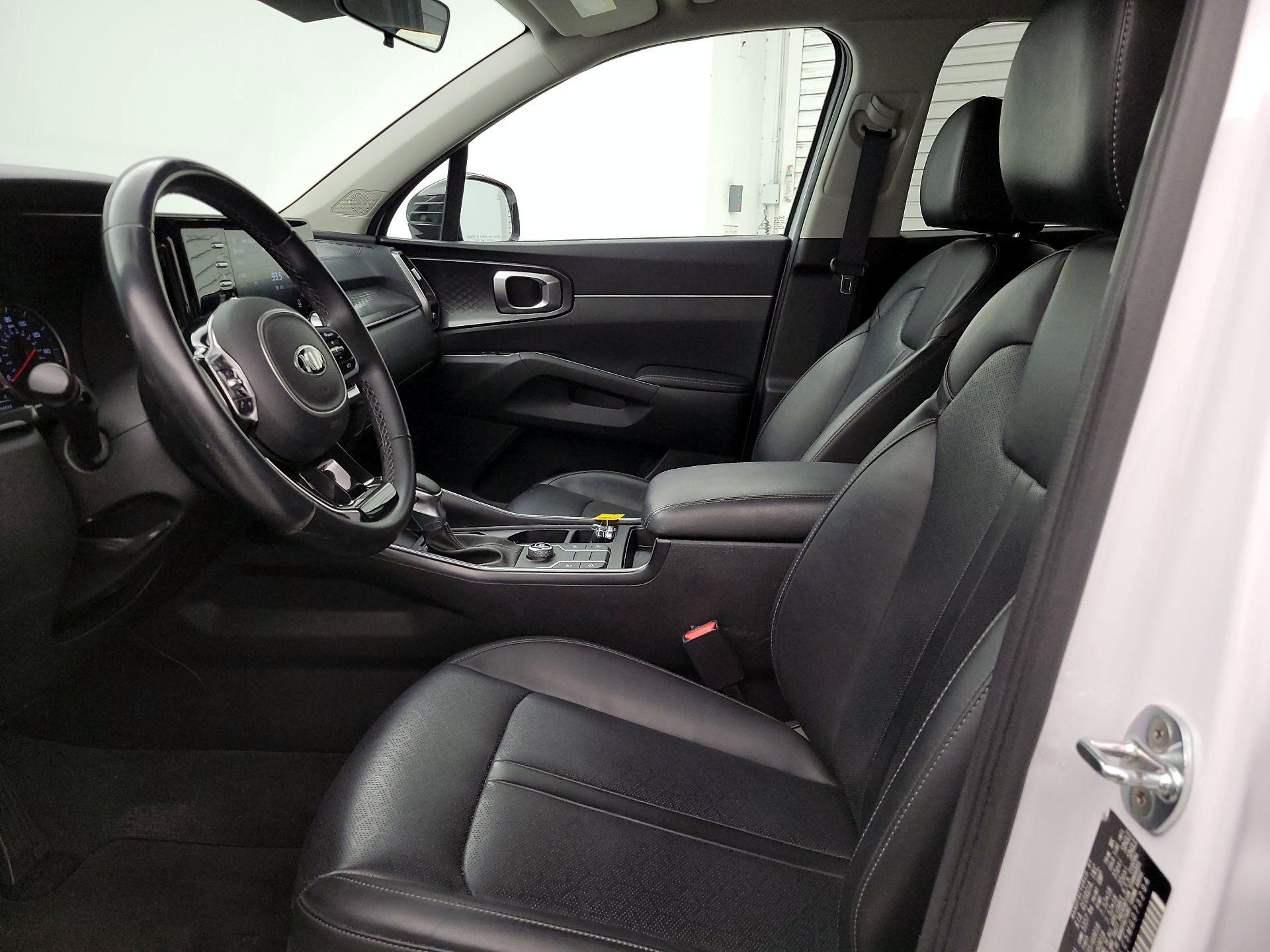 Thumbnail: 2021 Kia Sorento - 11