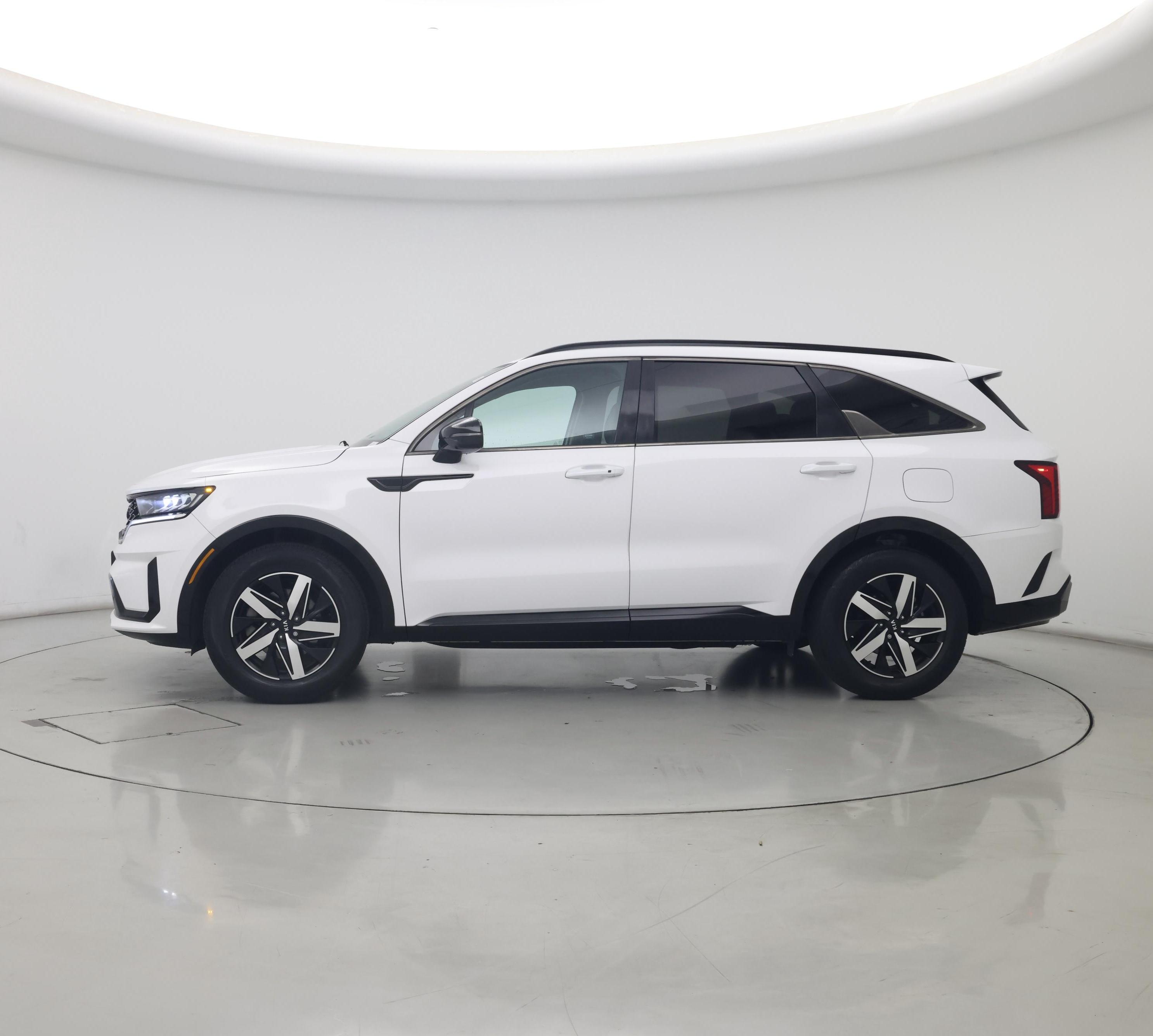Thumbnail: 2021 Kia Sorento - 3