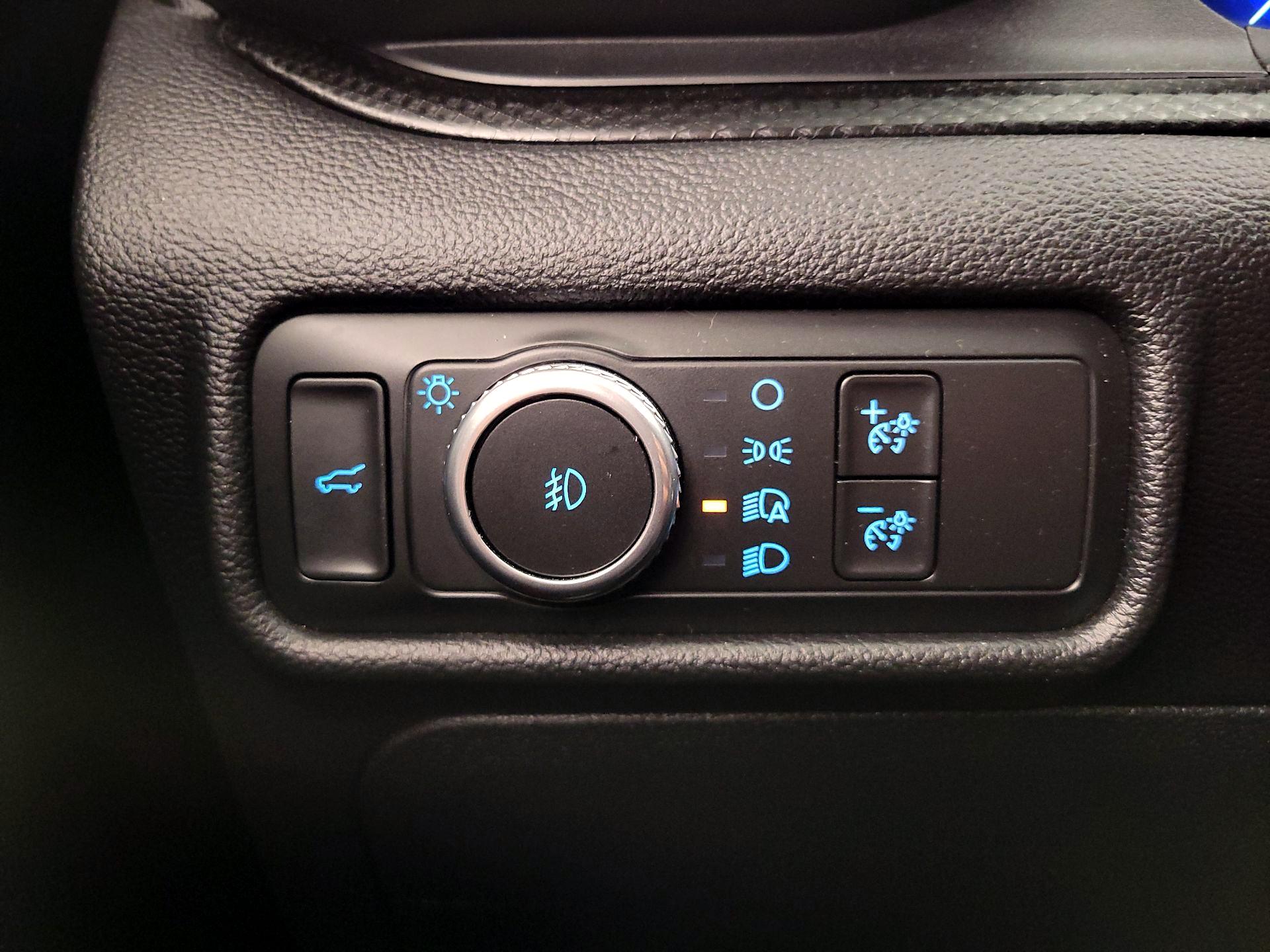 Thumbnail: 2020 Ford Explorer - 13