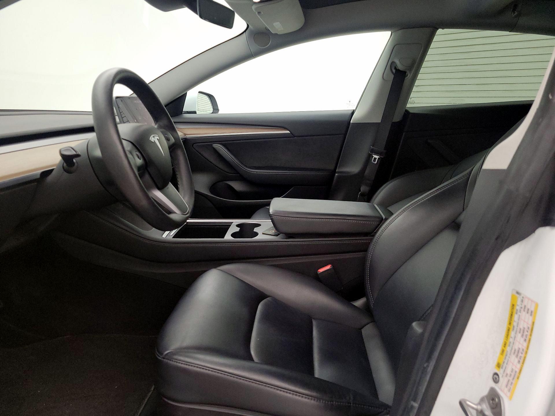 Thumbnail: 2021 Tesla Model 3 - 11