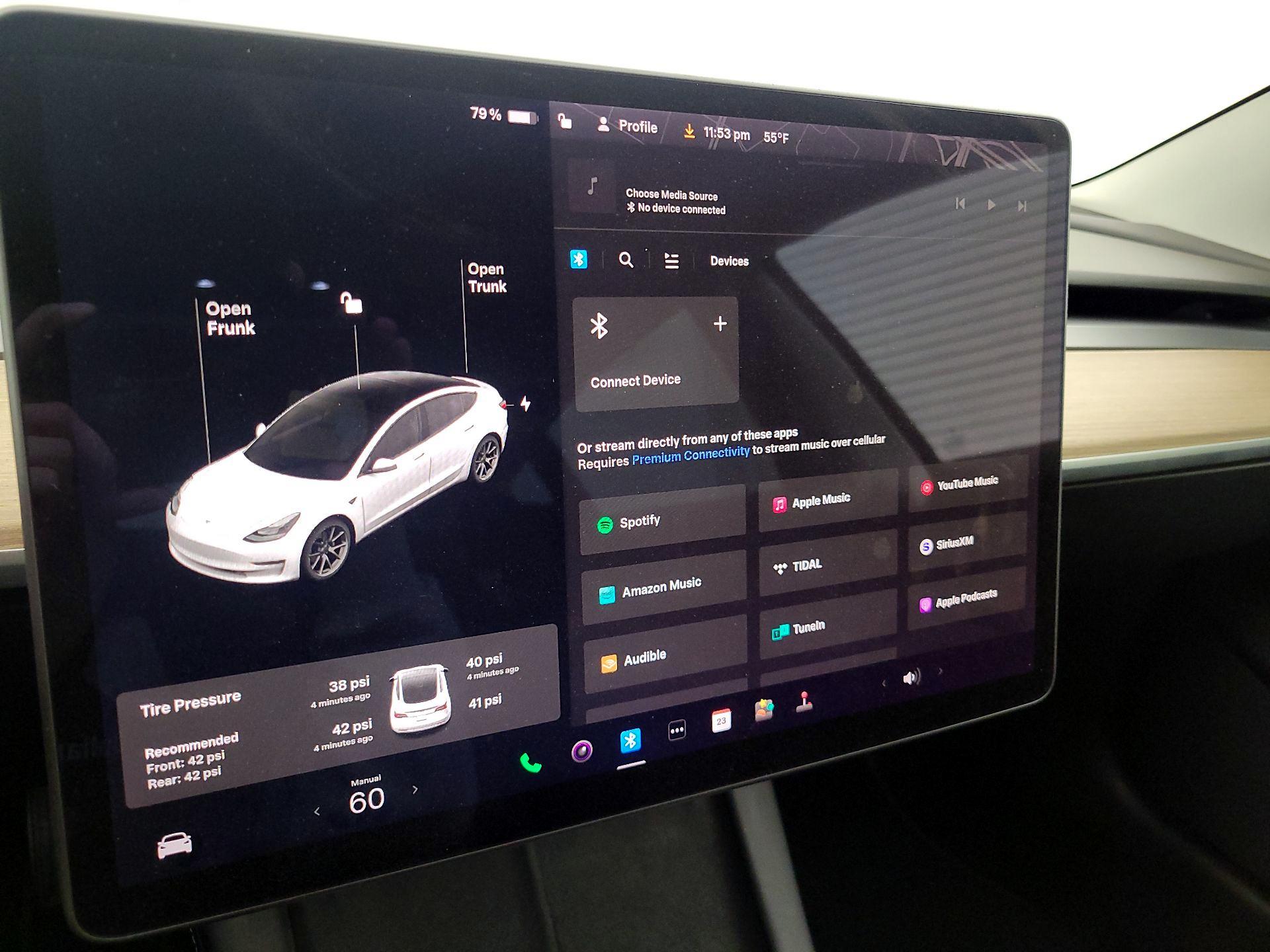 Thumbnail: 2021 Tesla Model 3 - 14