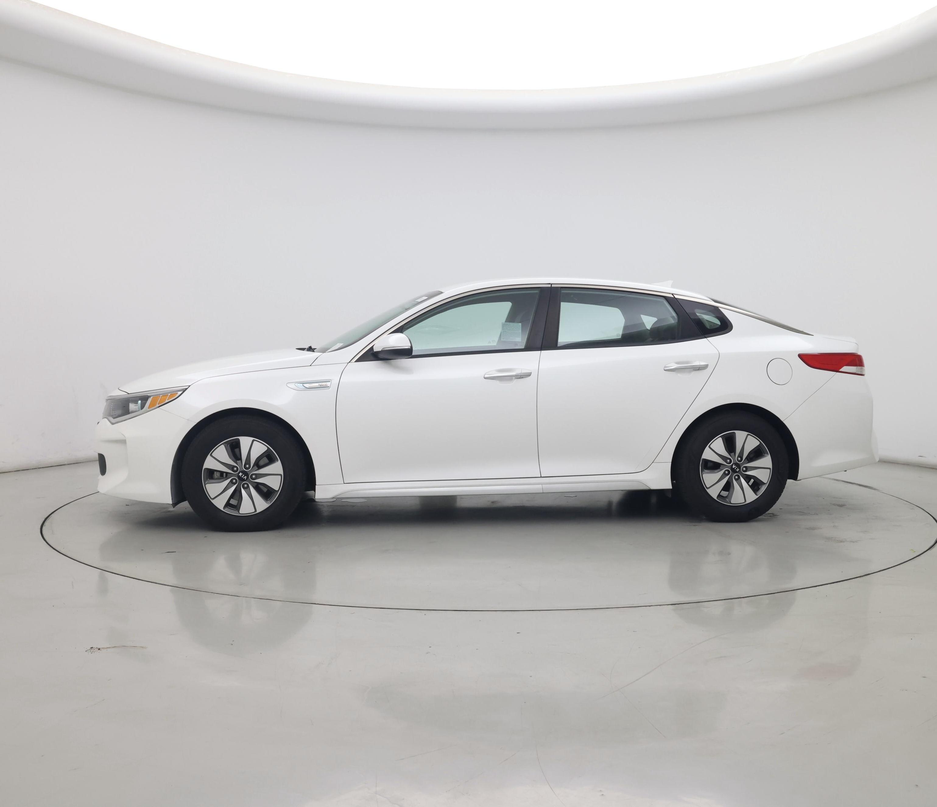 Thumbnail: 2017 Kia Optima - 3