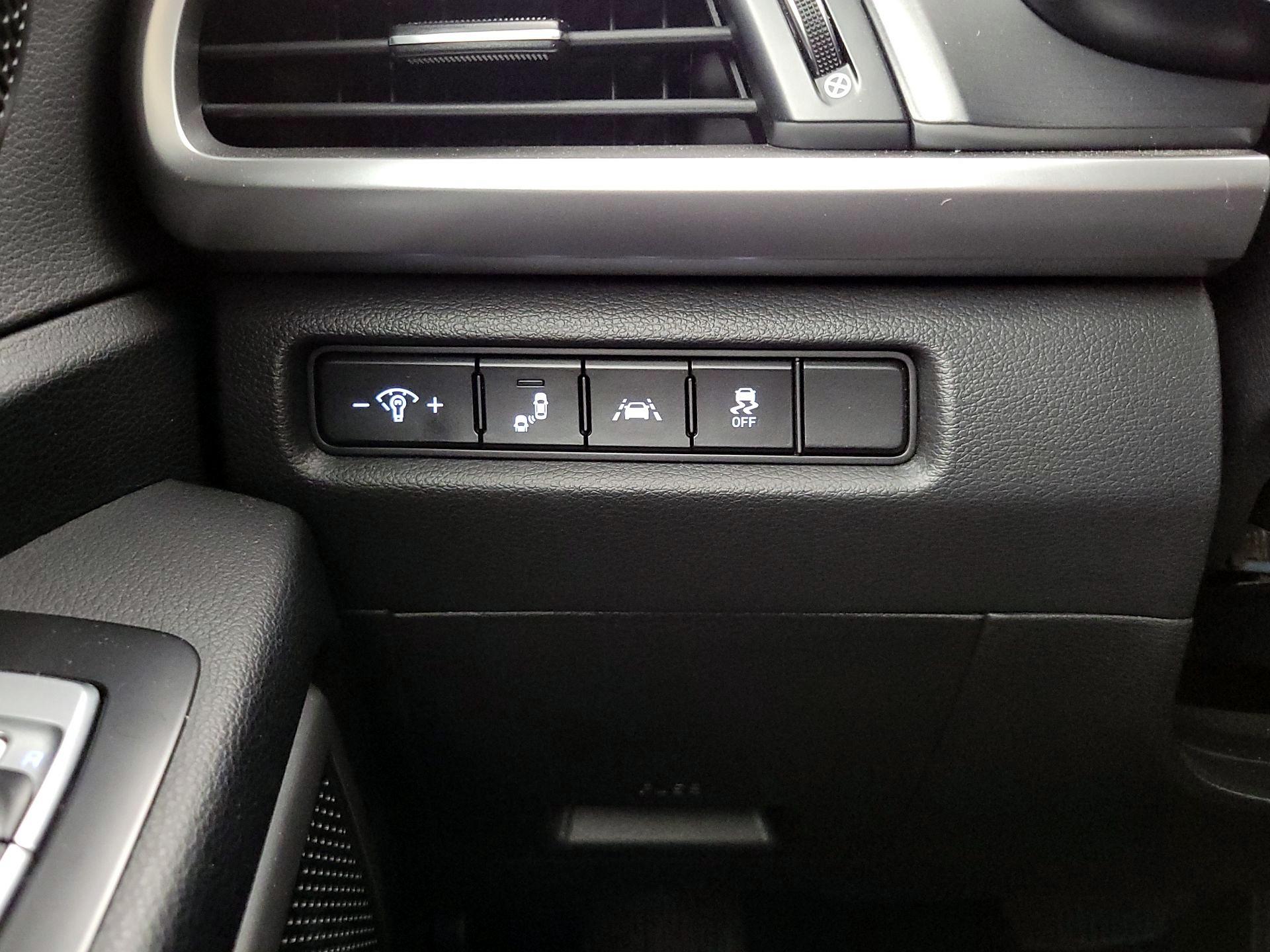 Thumbnail: 2021 Kia Telluride - 13