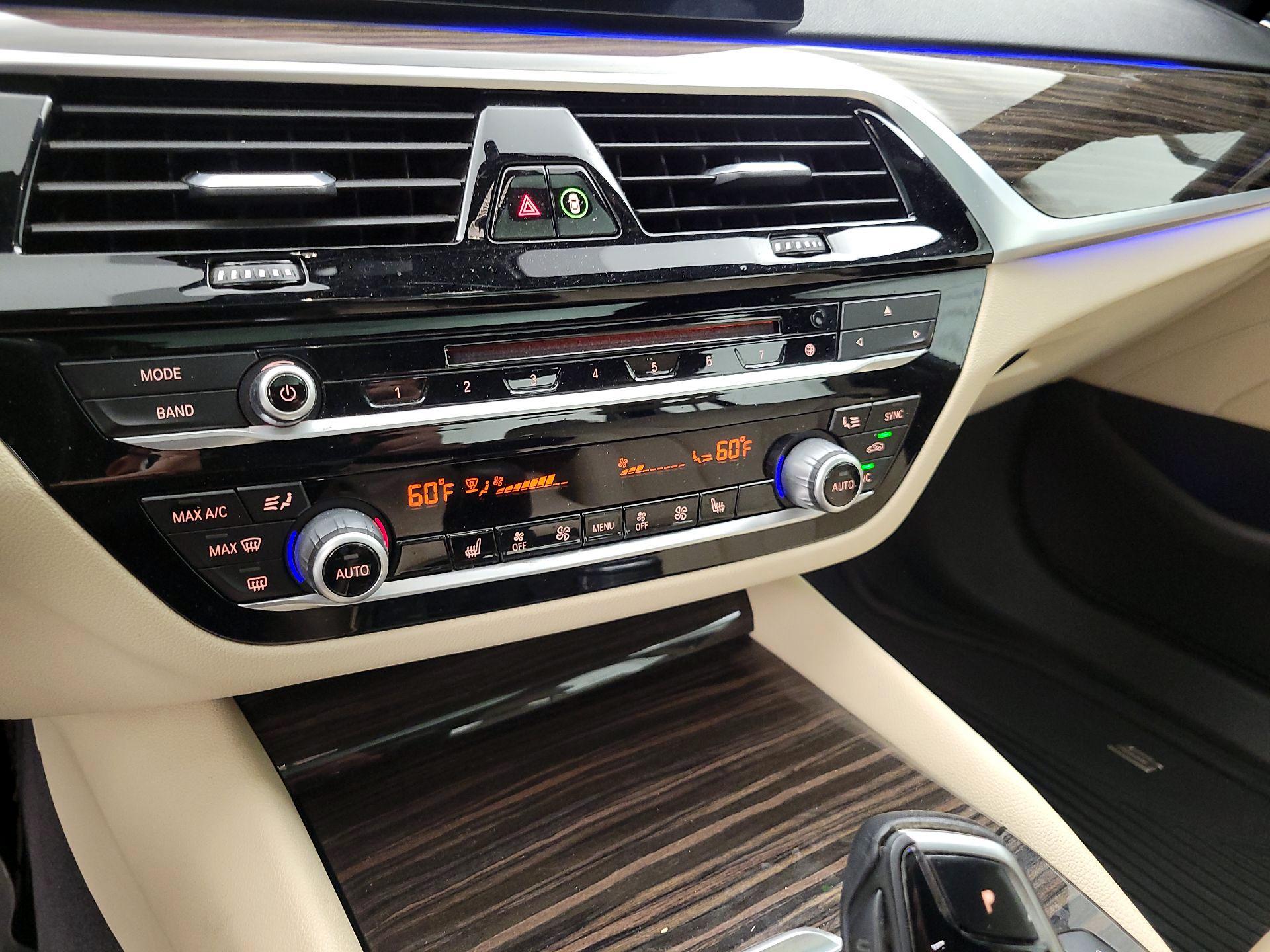 Thumbnail: 2019 BMW 5 Series - 16