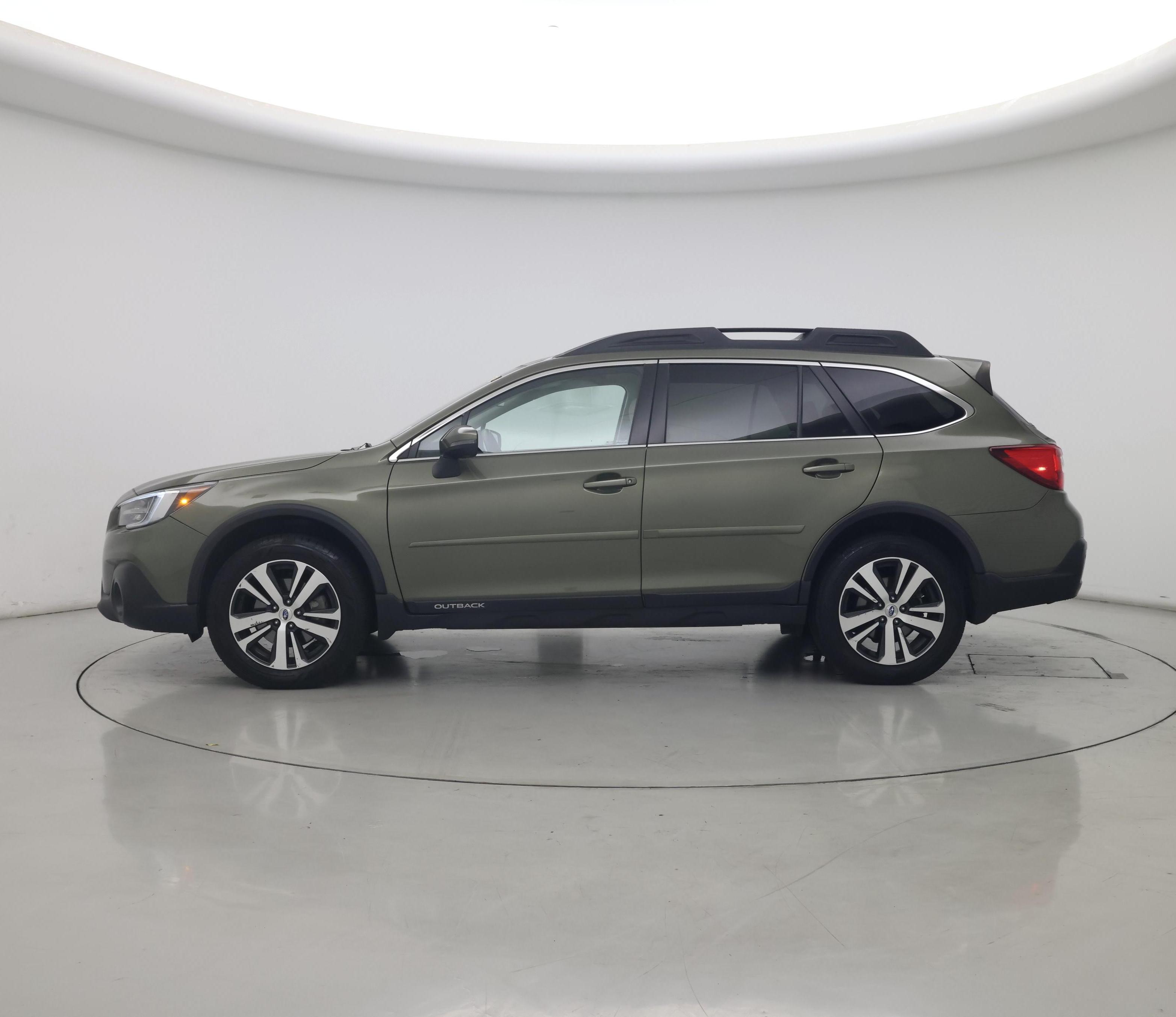 Thumbnail: 2019 Subaru Outback - 3
