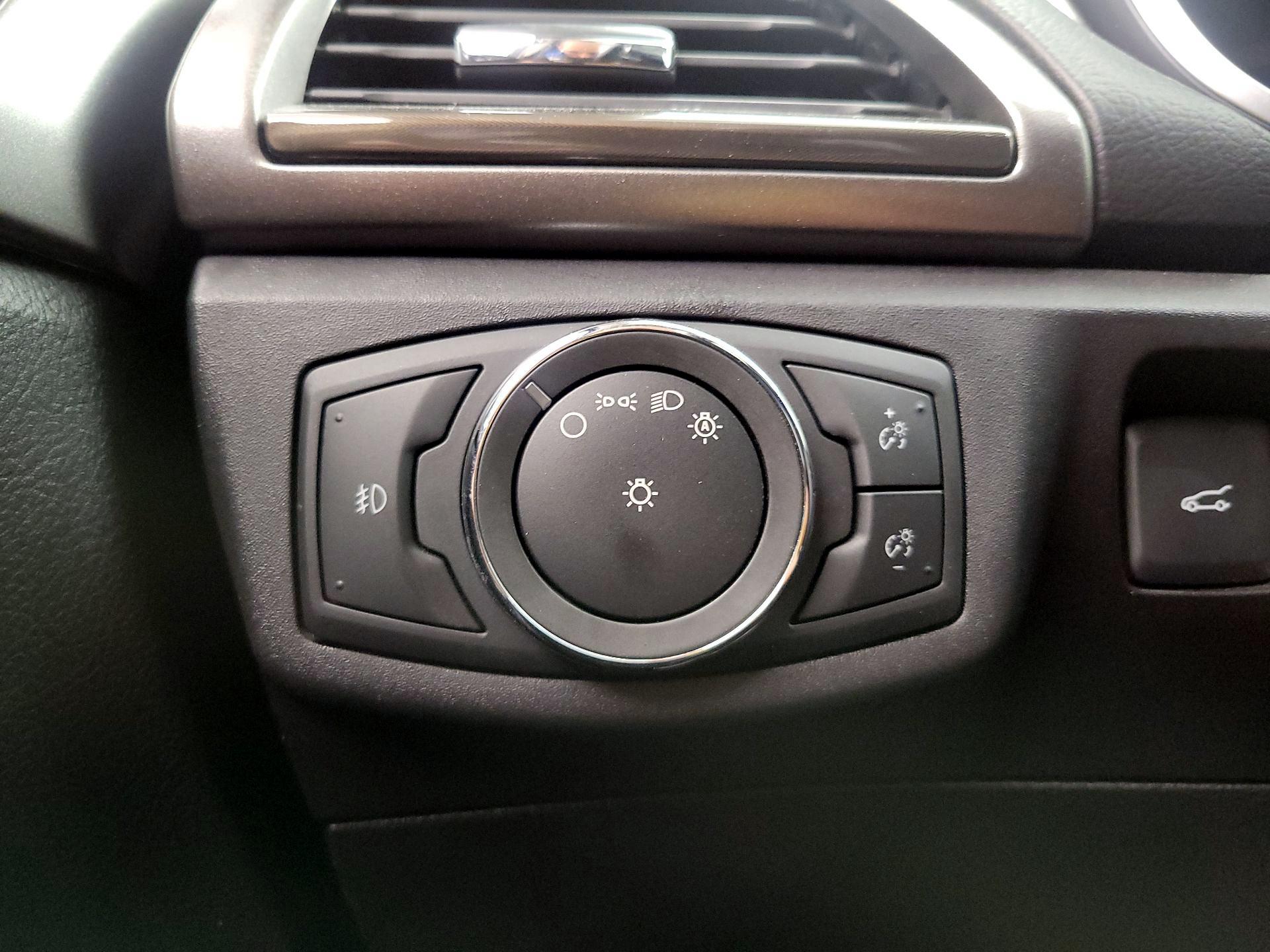 Thumbnail: 2017 Ford Fusion - 13