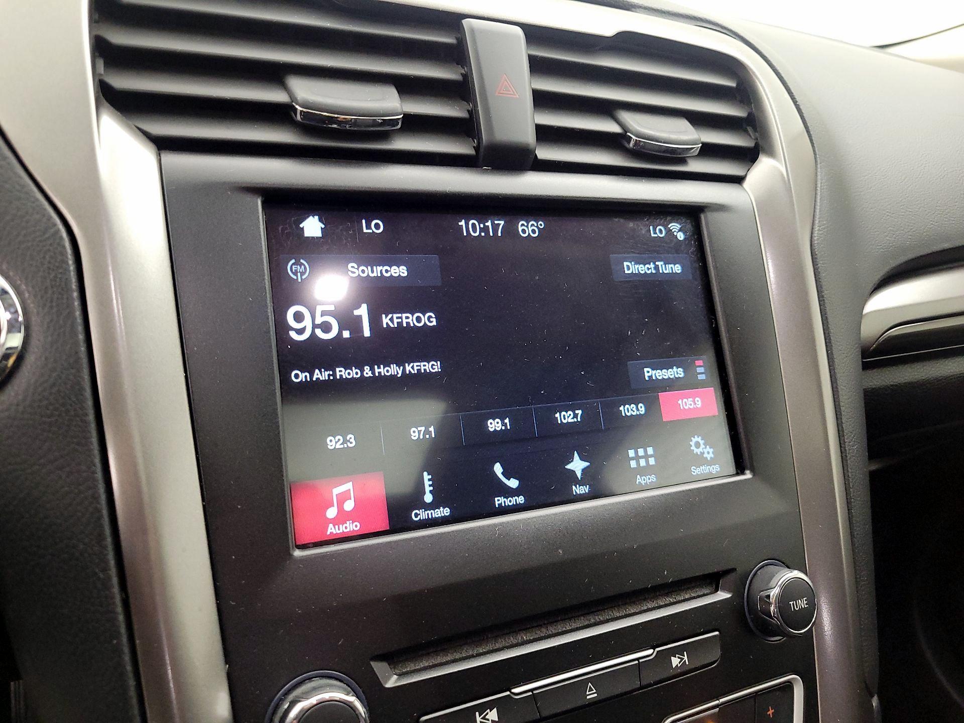 Thumbnail: 2017 Ford Fusion - 15