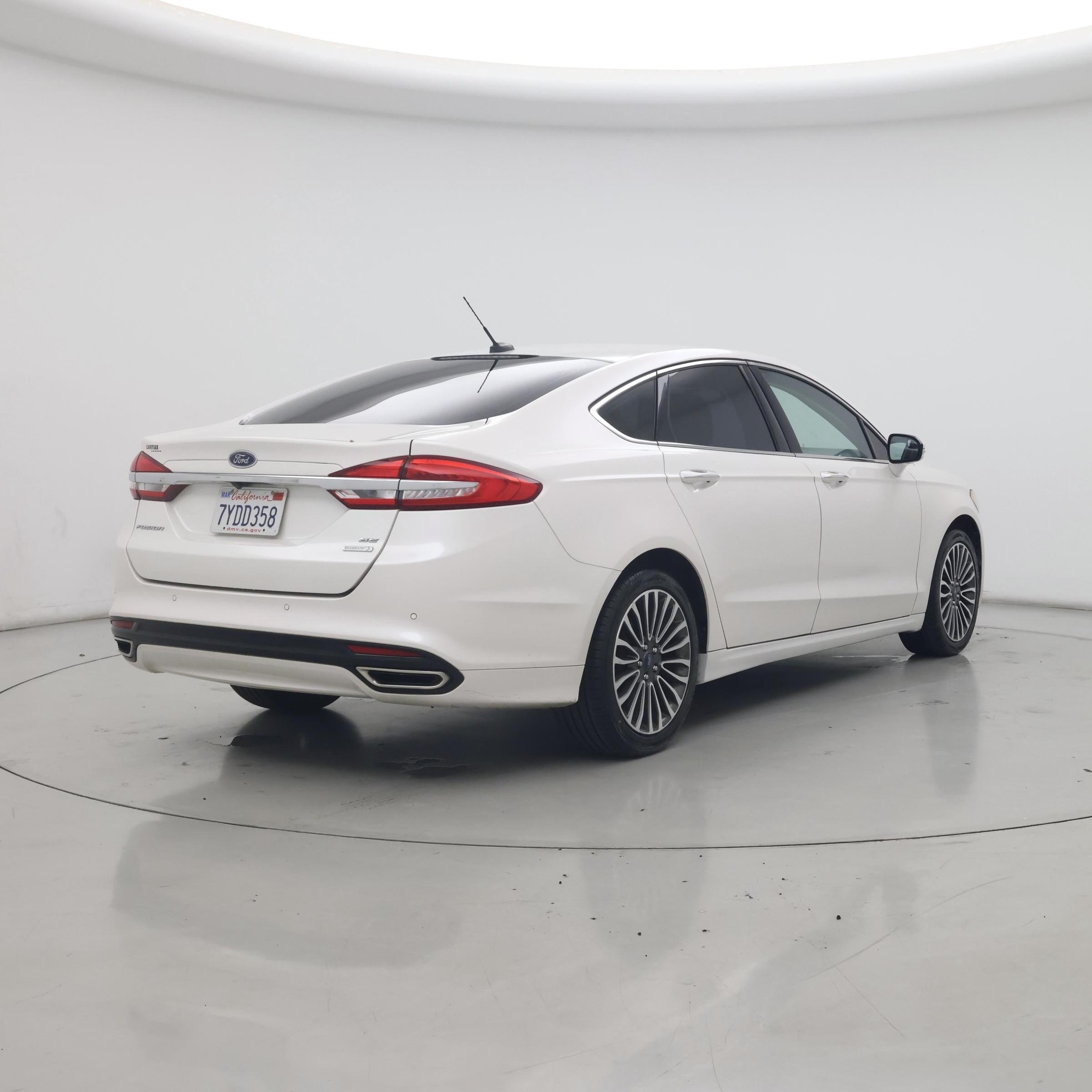 Thumbnail: 2017 Ford Fusion - 8