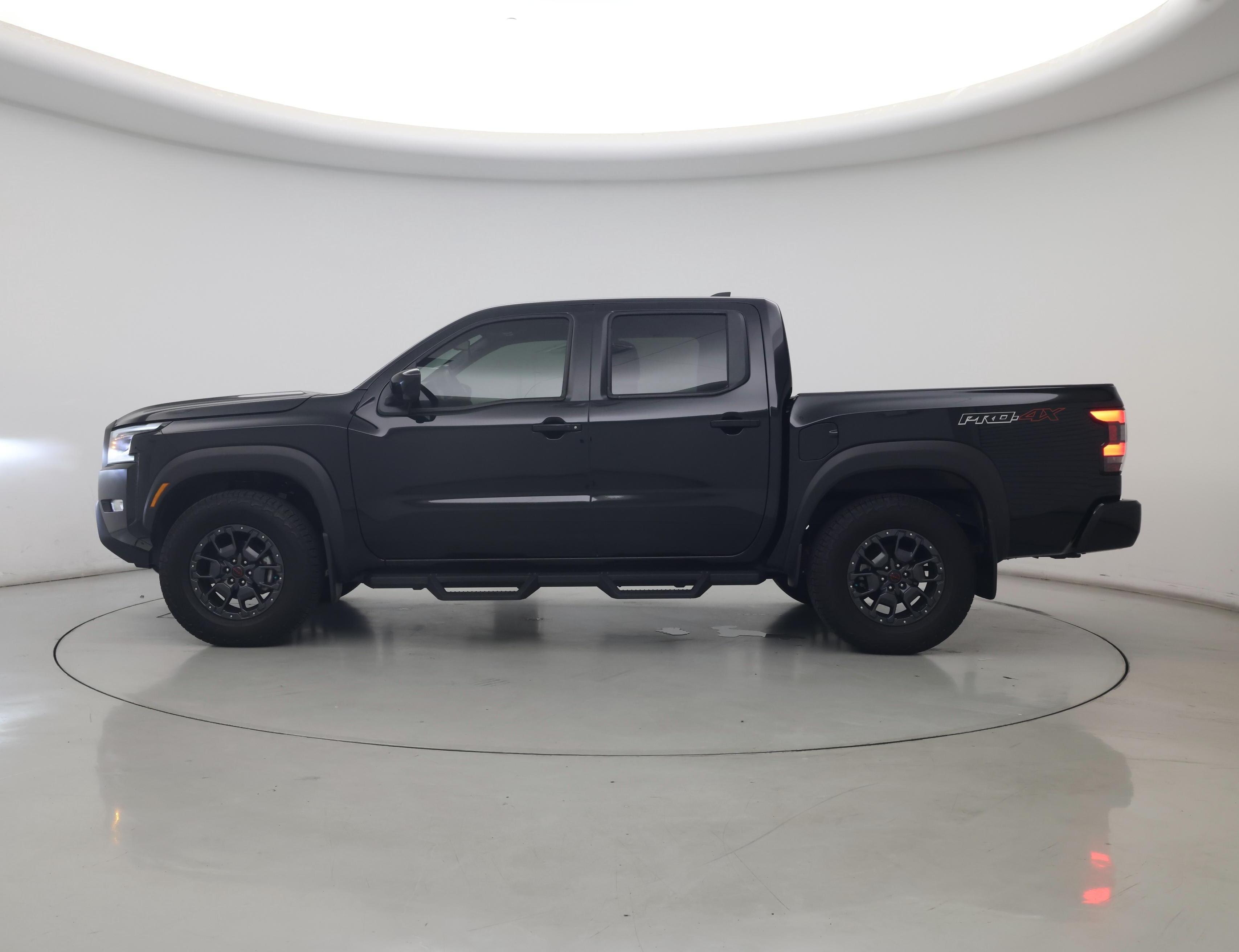 Thumbnail: 2024 Nissan Frontier - 3