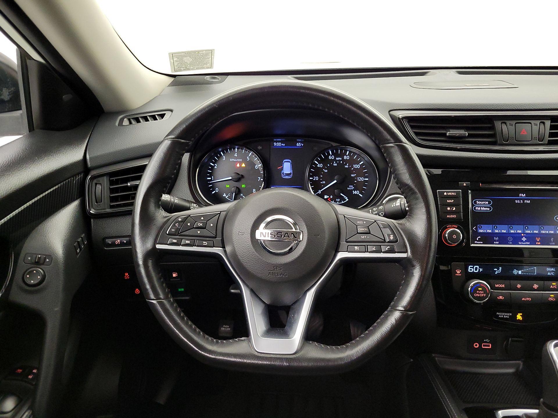 Thumbnail: 2018 Nissan Rogue - 10