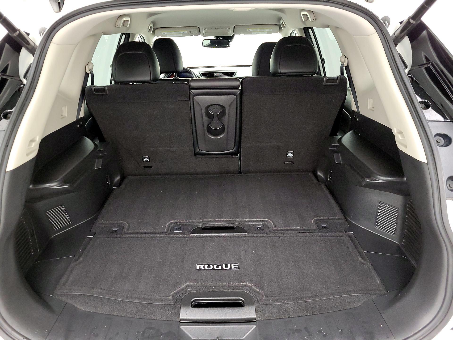 Thumbnail: 2018 Nissan Rogue - 20