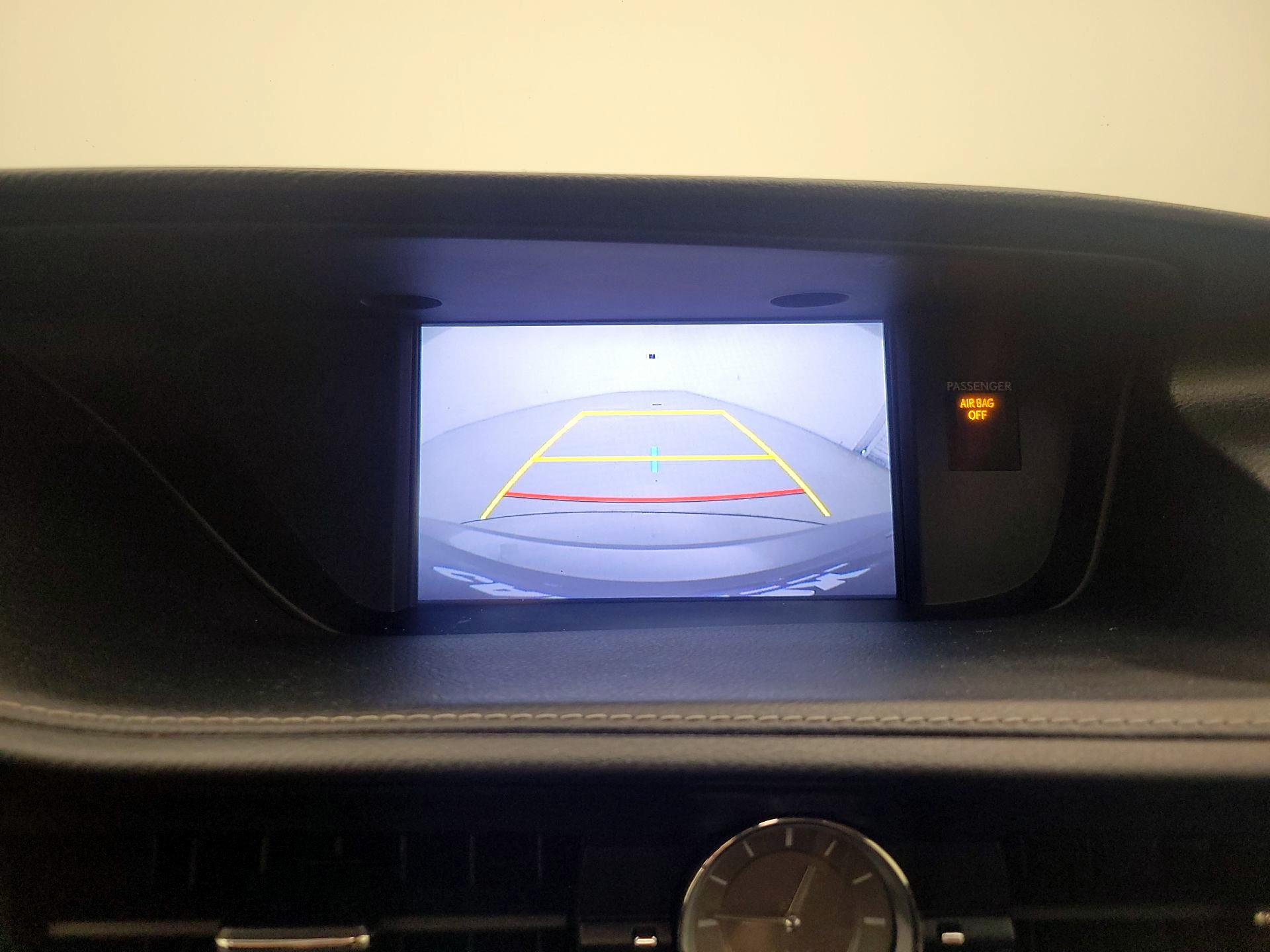 Thumbnail: 2016 Lexus ES - 15