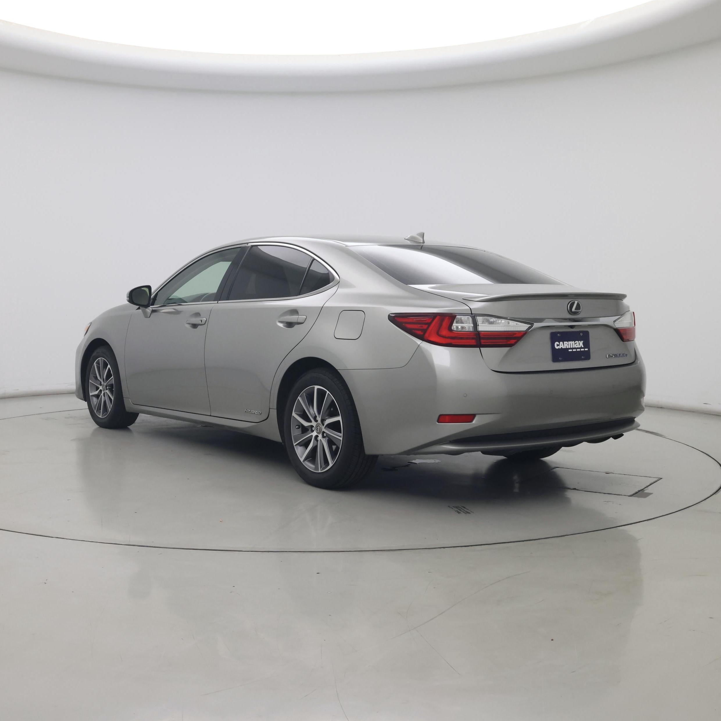 Thumbnail: 2016 Lexus ES - 2