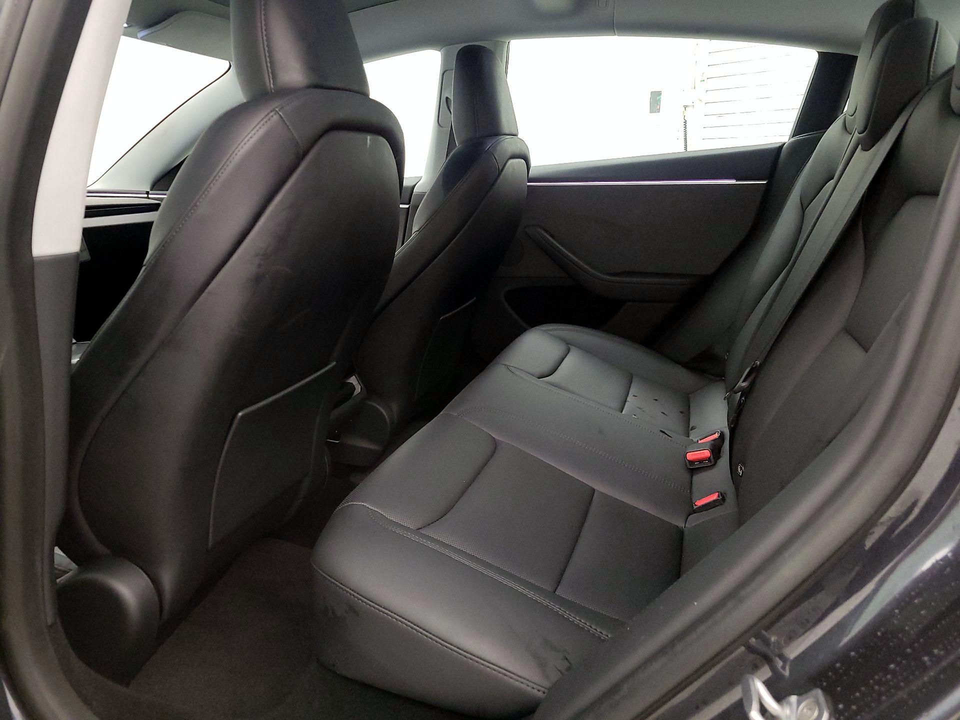 Thumbnail: 2025 Tesla Model 3 - 18