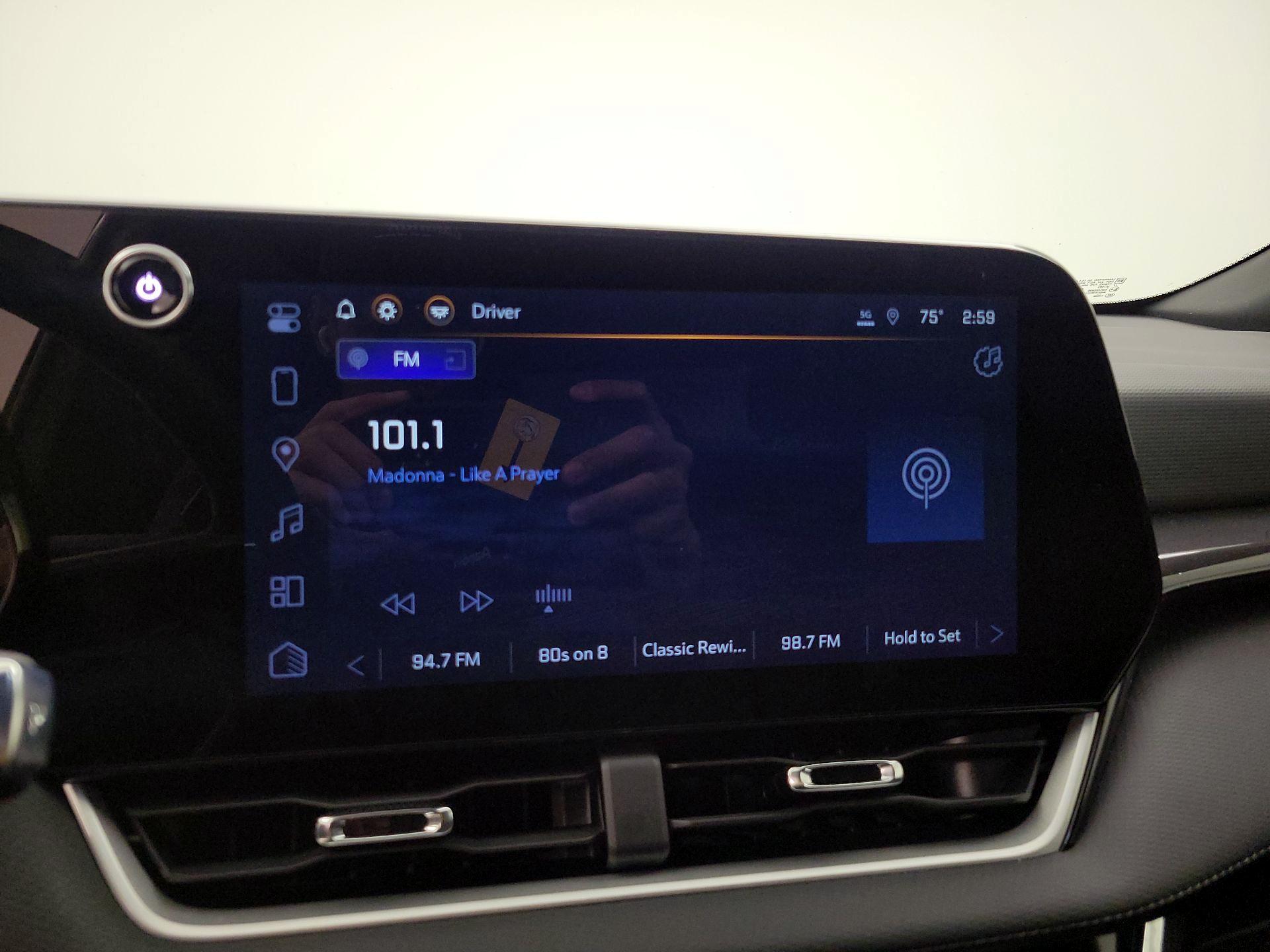 Thumbnail: 2025 Chevrolet Equinox - 16