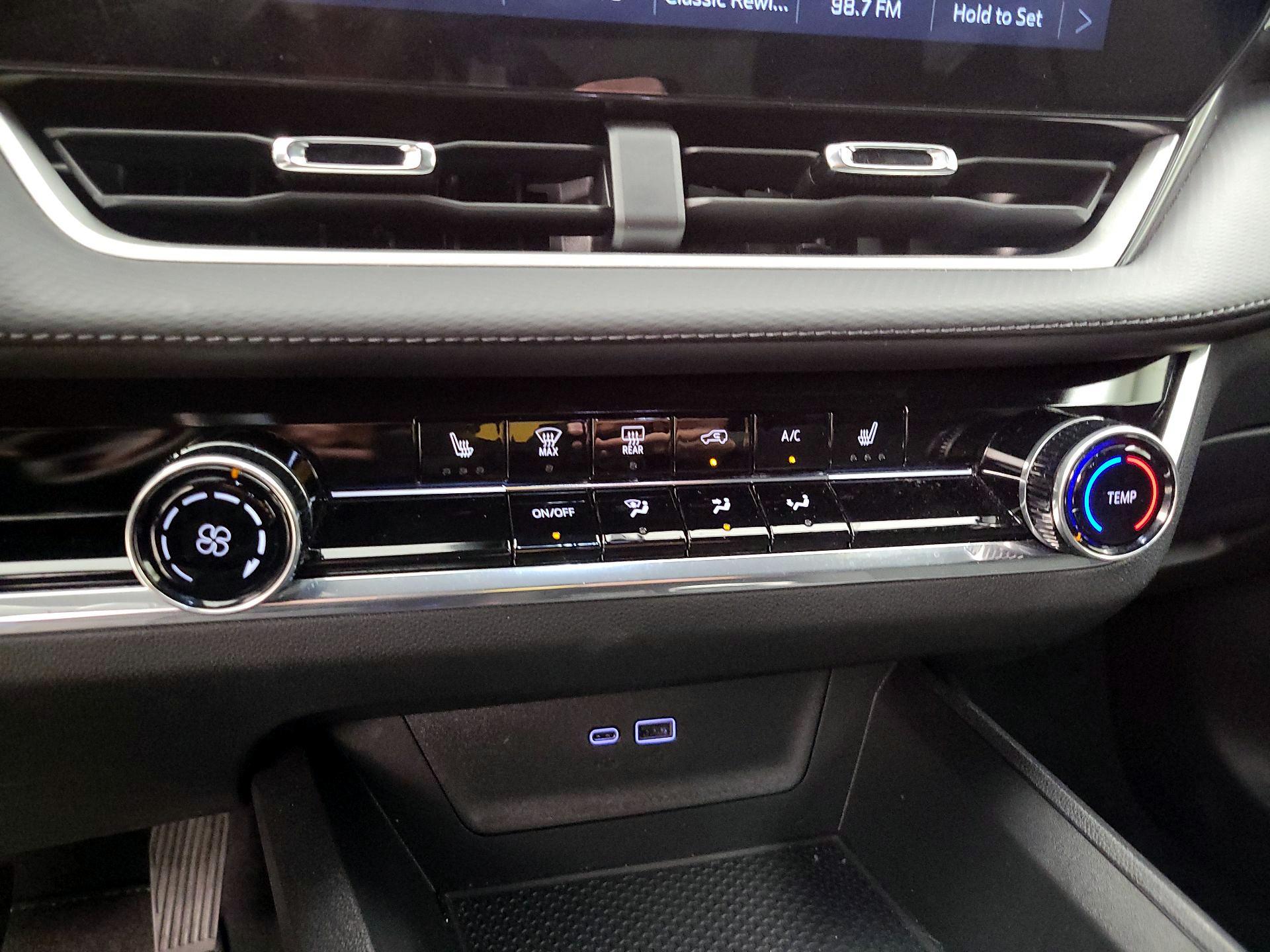 Thumbnail: 2025 Chevrolet Equinox - 17