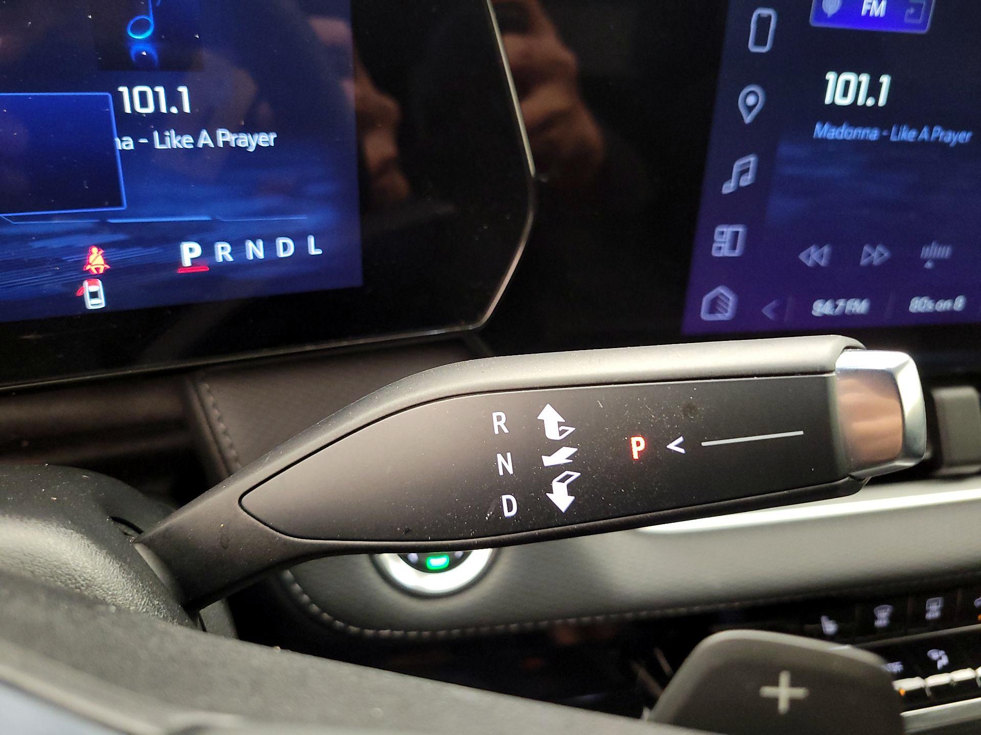 Thumbnail: 2025 Chevrolet Equinox - 18