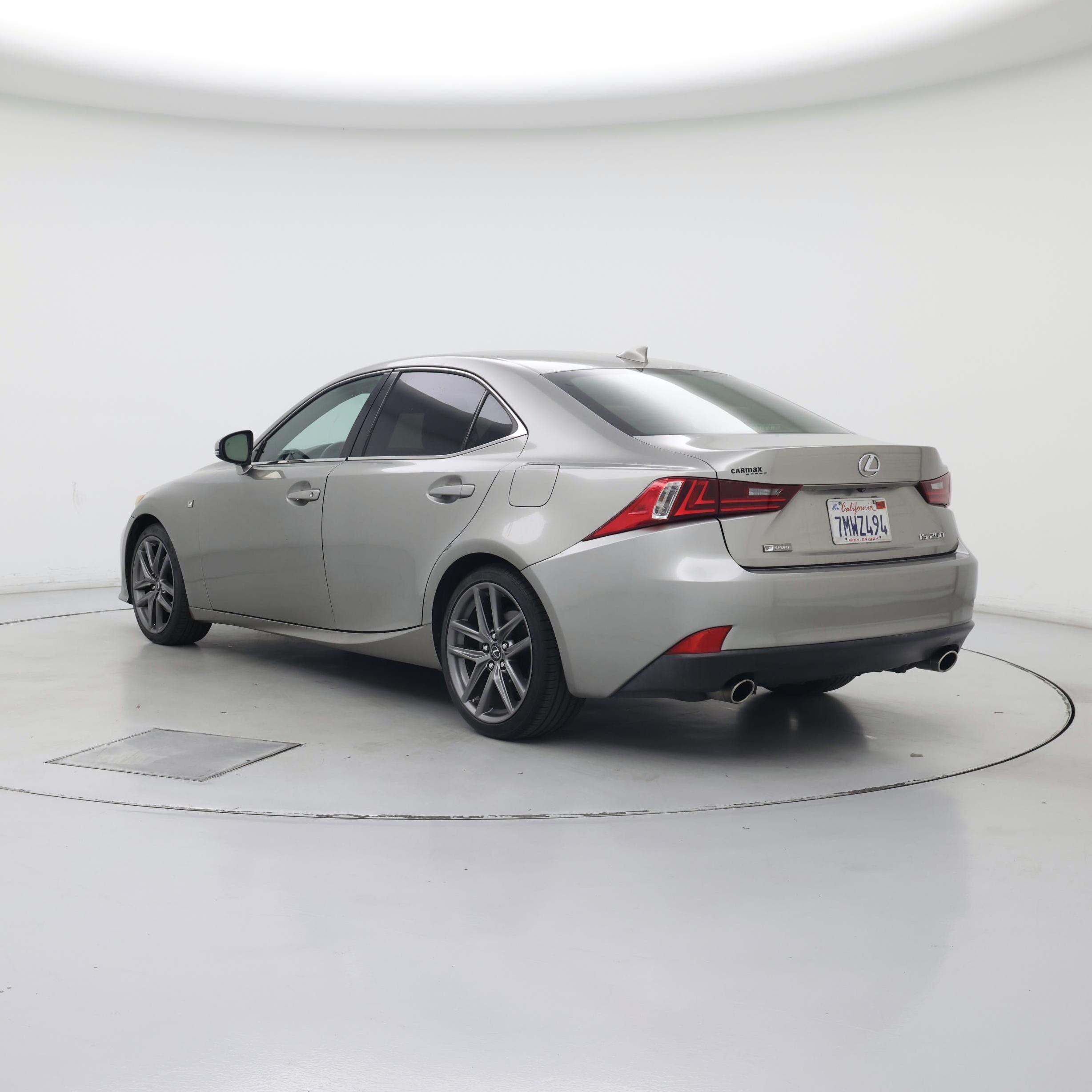 Thumbnail: 2015 Lexus IS - 2