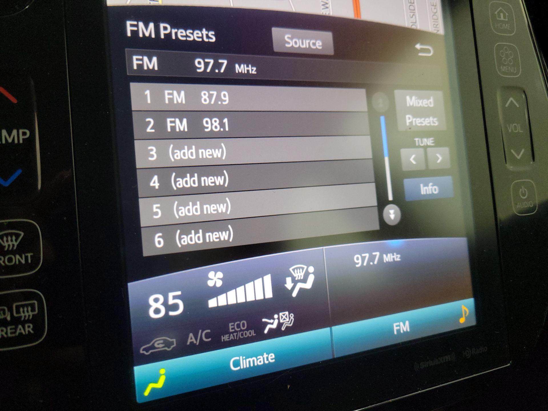 Thumbnail: 2020 Toyota Prius Prime - 16