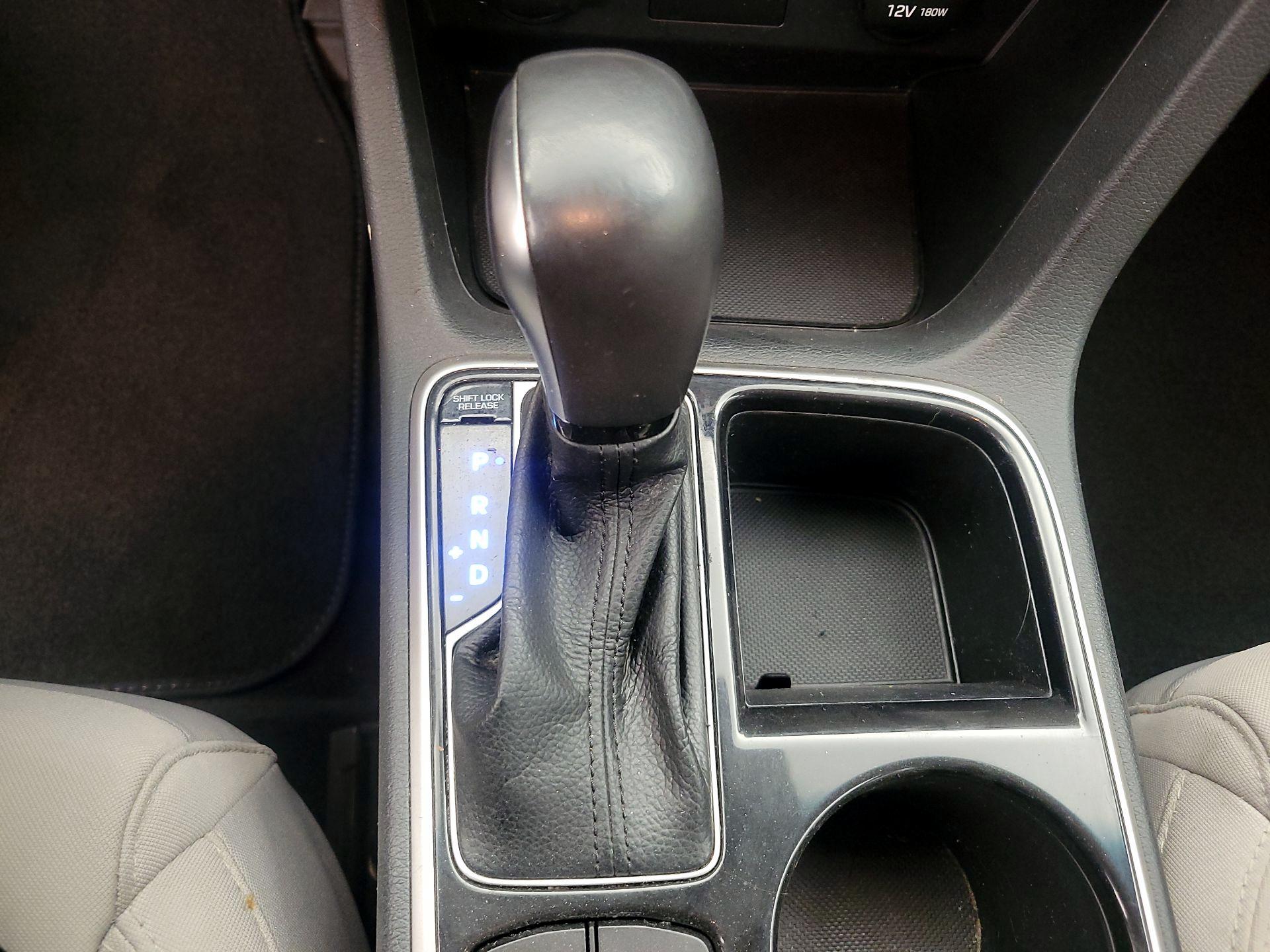 Thumbnail: 2018 Hyundai Sonata - 17