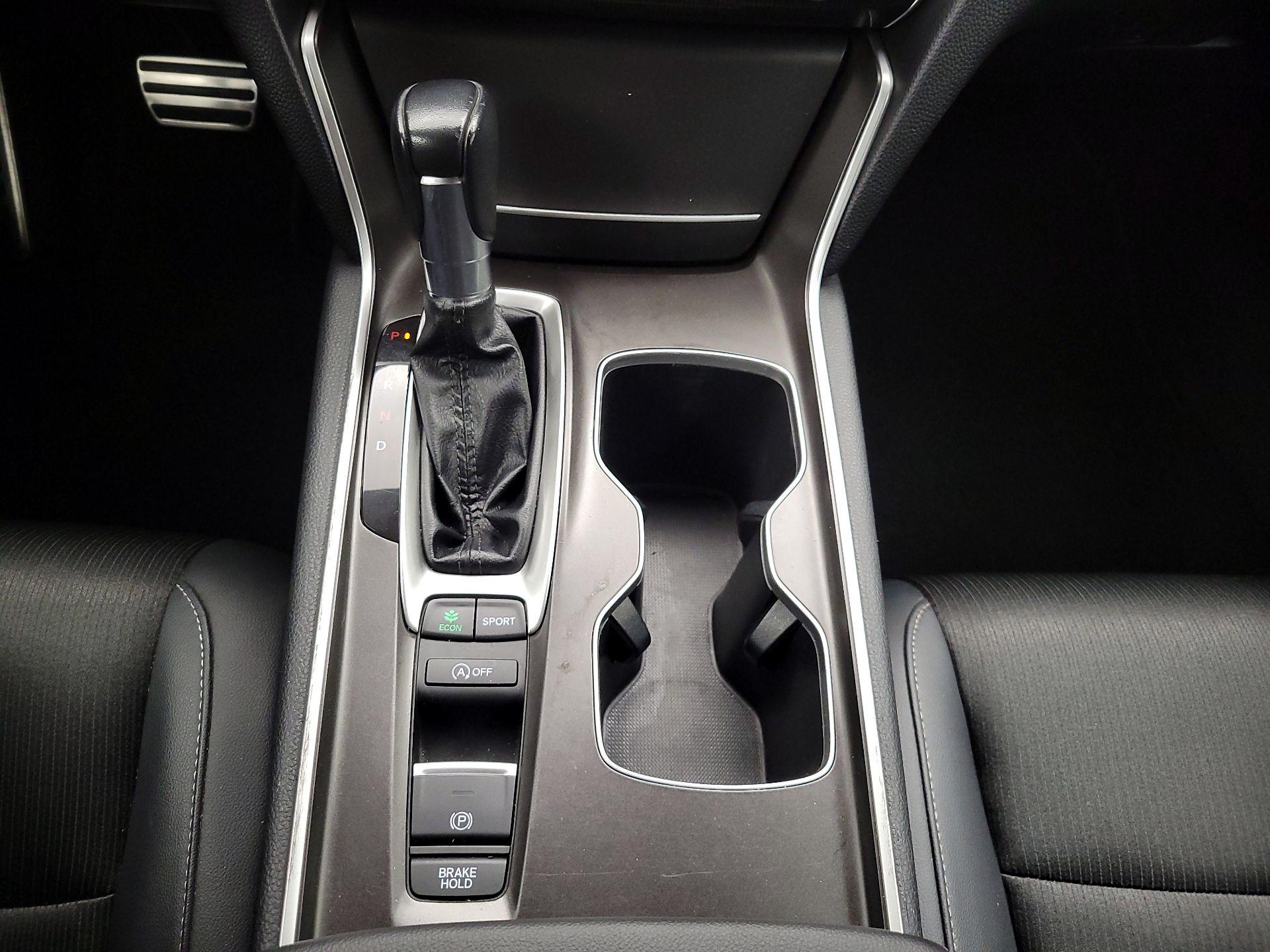 Thumbnail: 2022 Honda Accord - 17