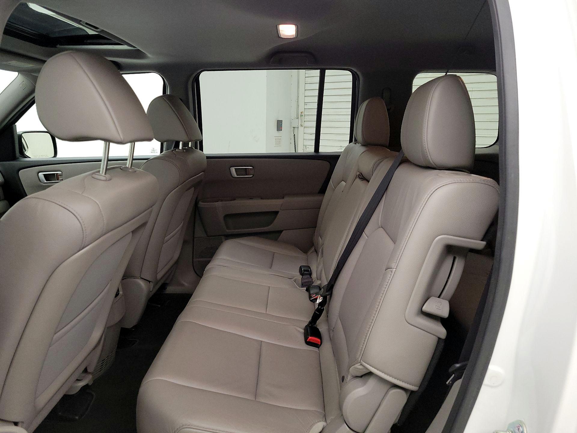 Thumbnail: 2014 Honda Pilot - 20