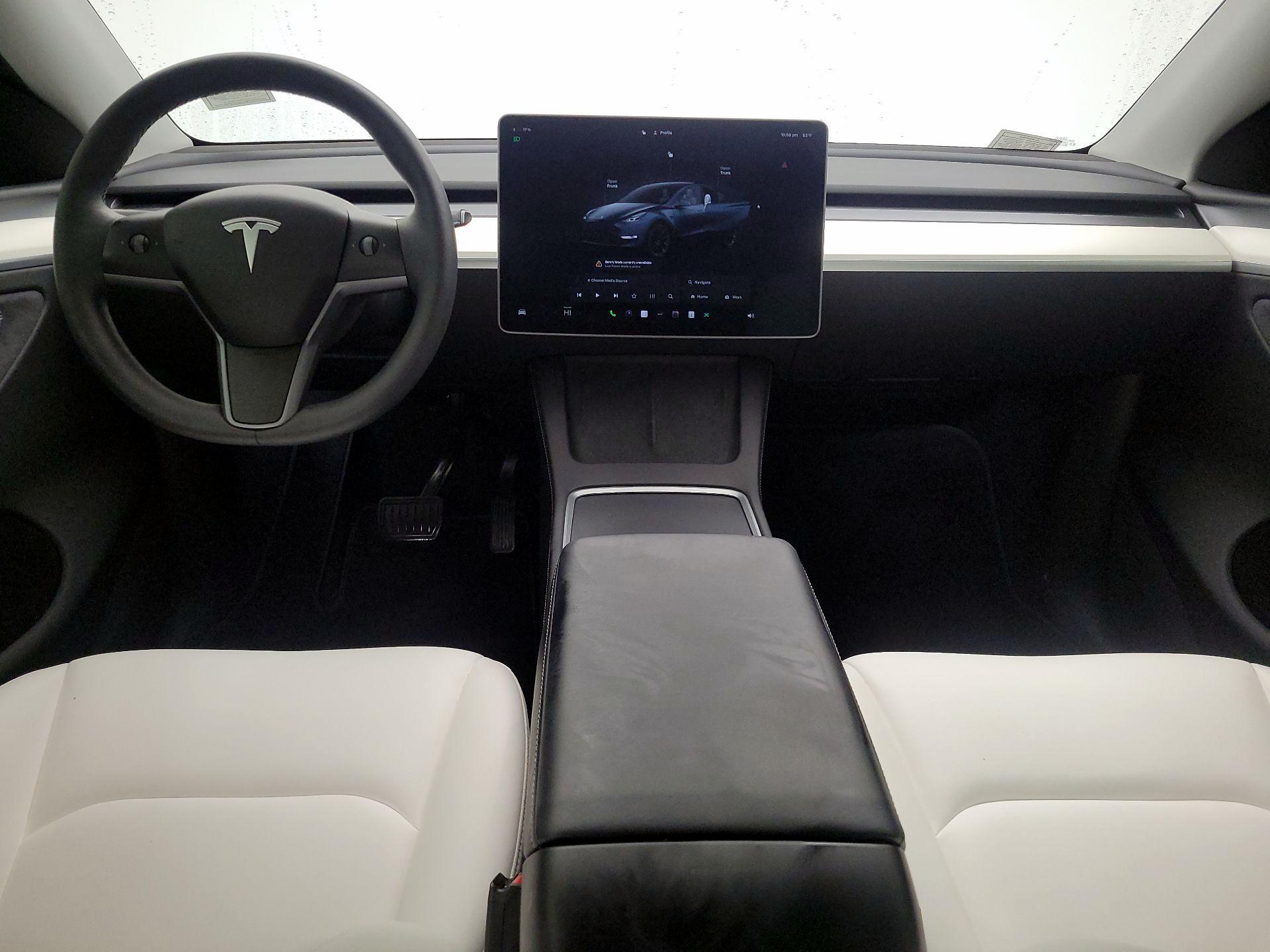 Thumbnail: 2024 Tesla Model Y - 9