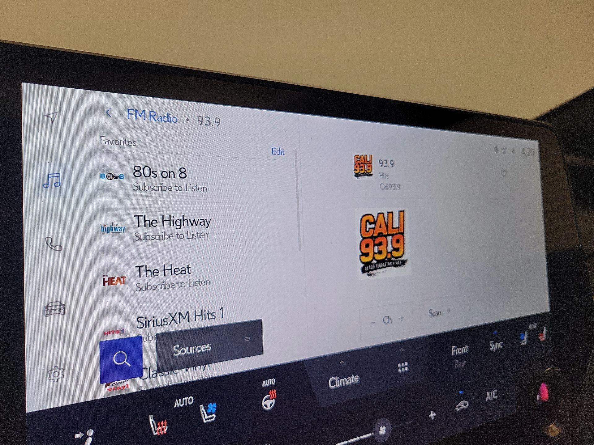 Thumbnail: 2023 Lexus RX - 15