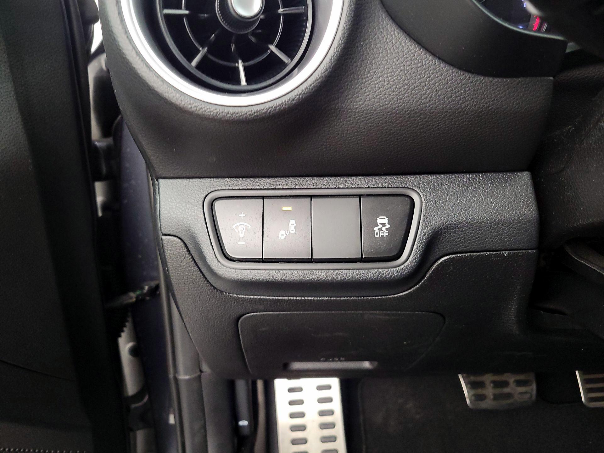 Thumbnail: 2023 Kia Forte - 13