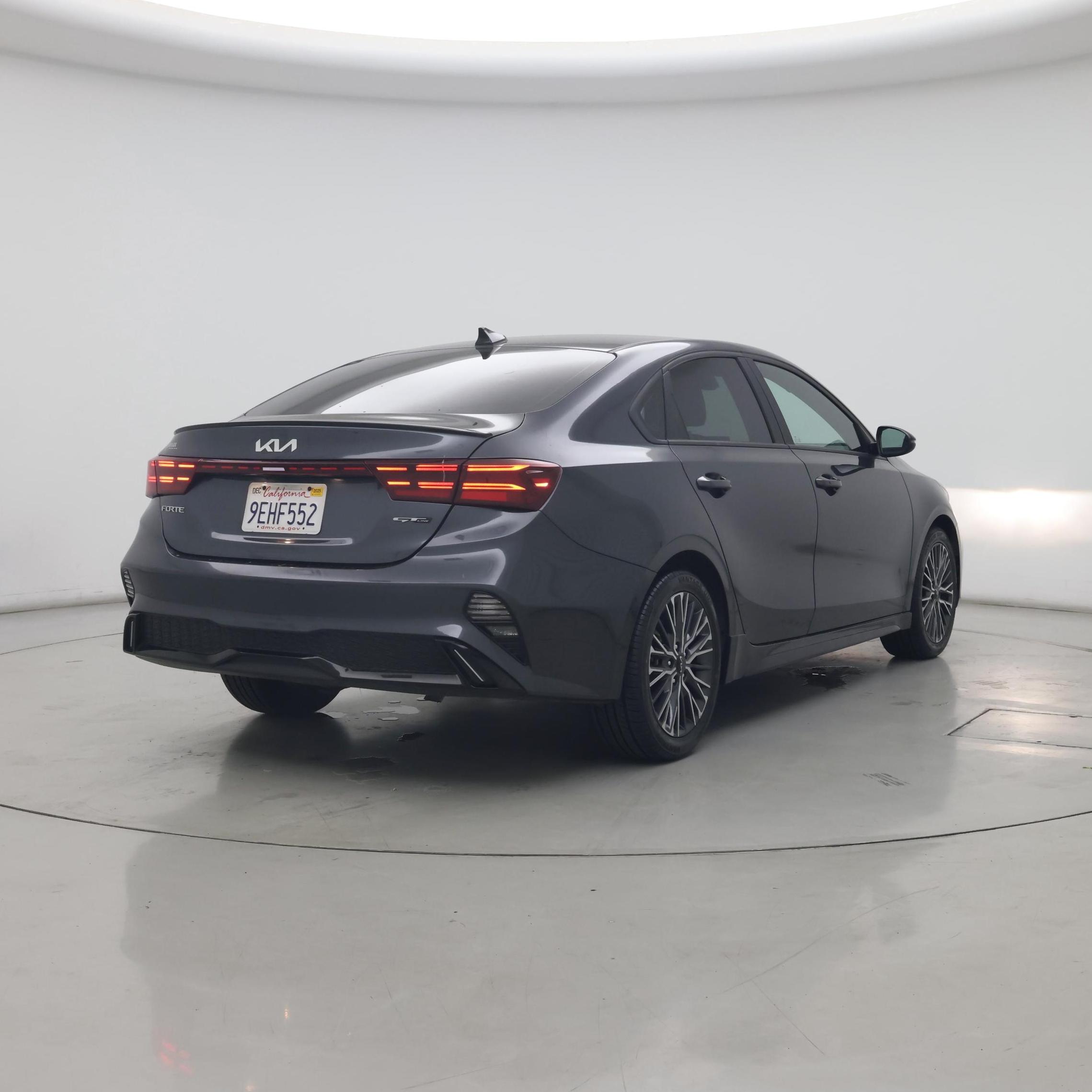 Thumbnail: 2023 Kia Forte - 8