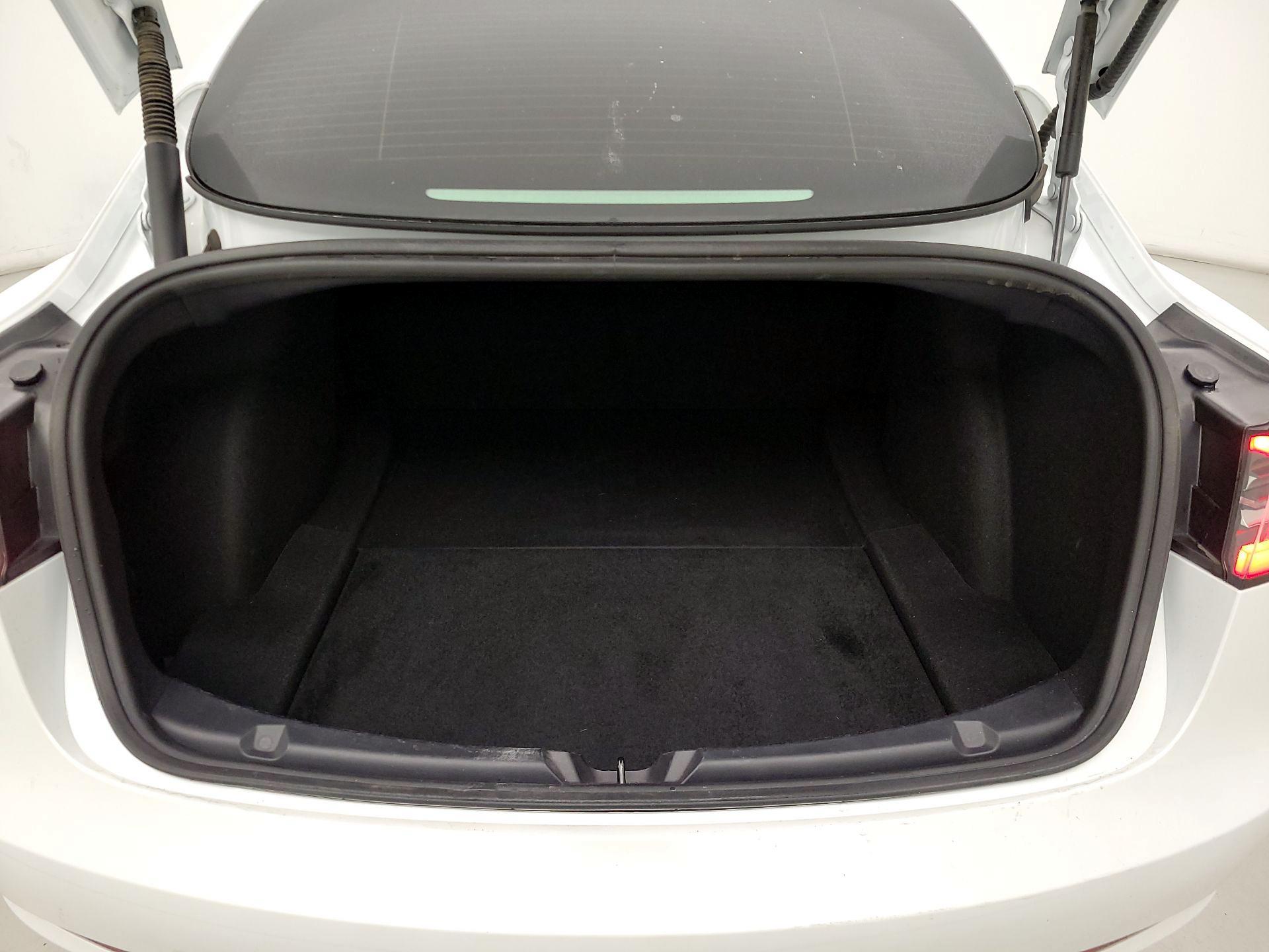 Thumbnail: 2023 Tesla Model 3 - 20