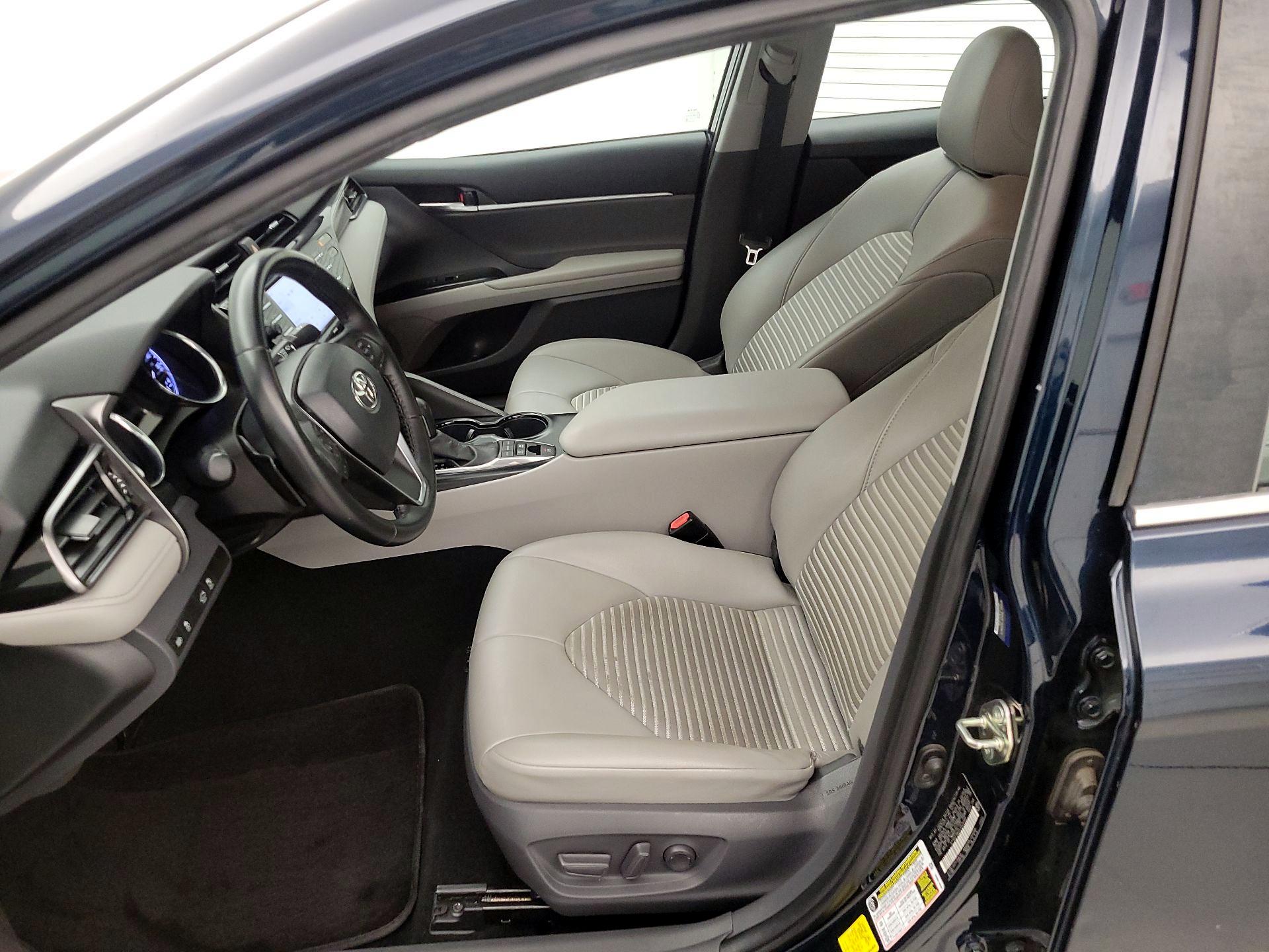 Thumbnail: 2020 Toyota Camry - 11