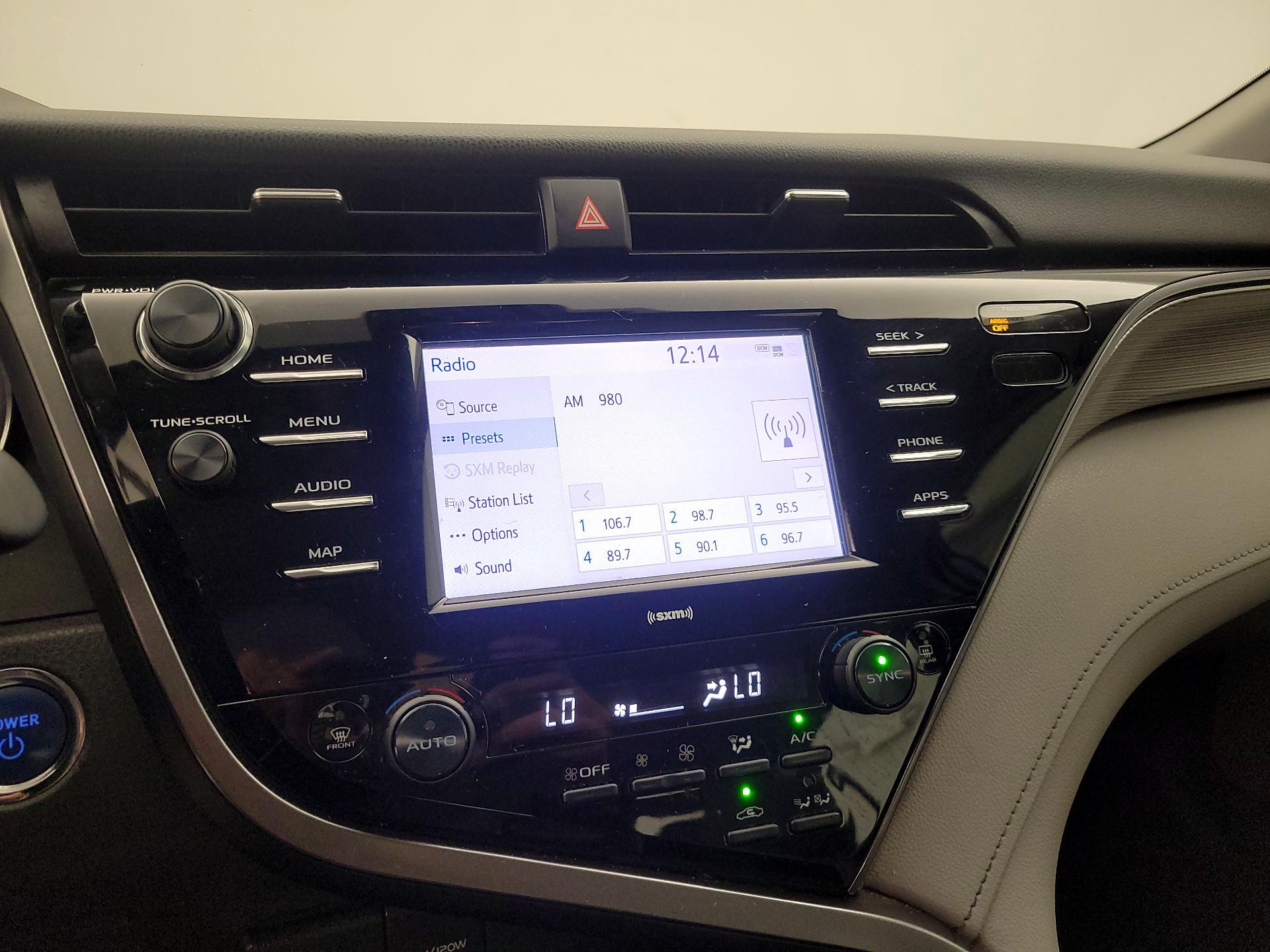 Thumbnail: 2020 Toyota Camry - 15