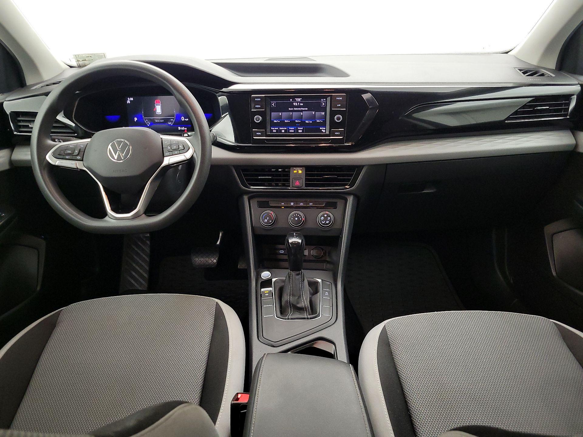 Thumbnail: 2022 Volkswagen Taos - 9