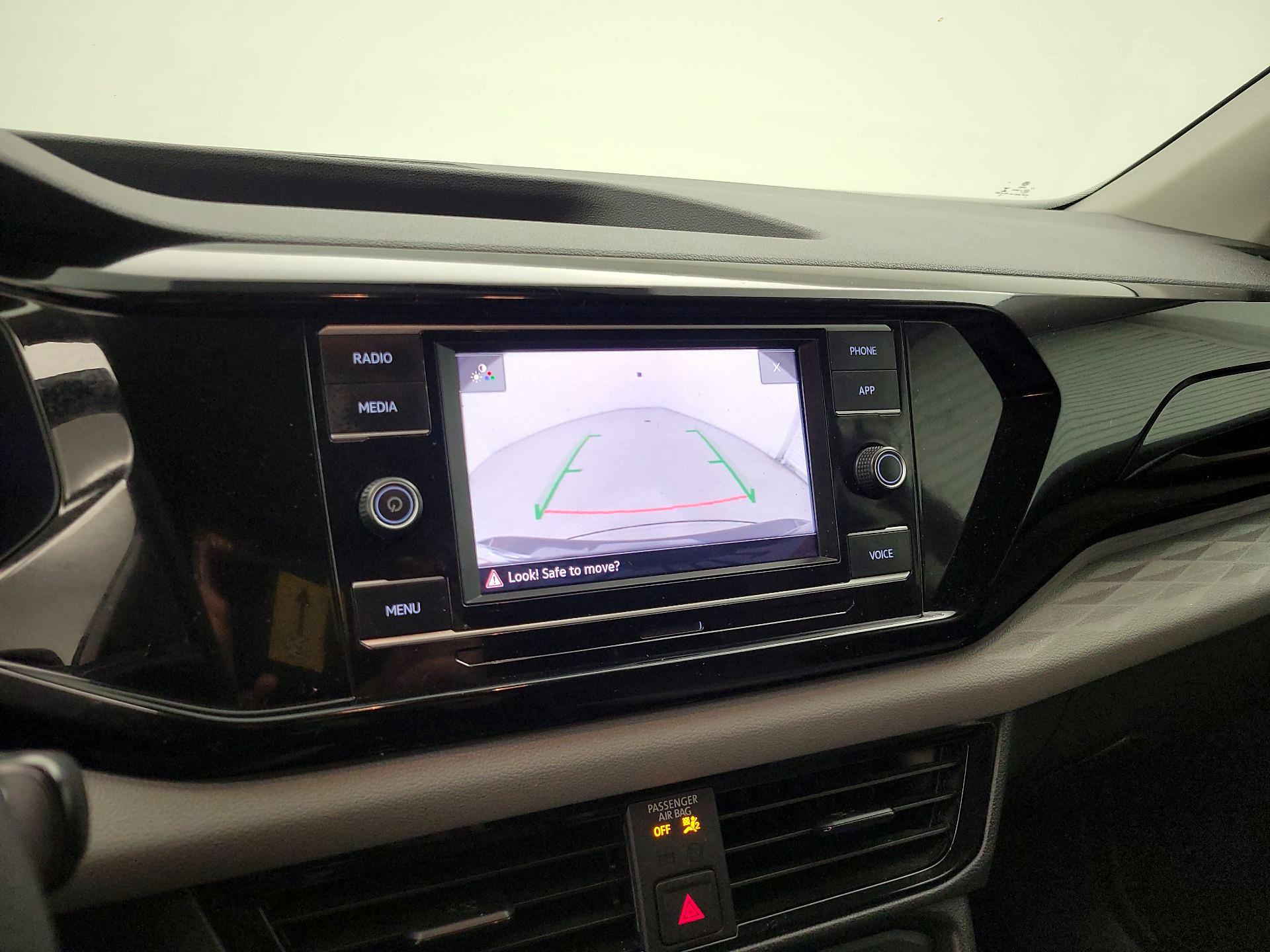 Thumbnail: 2022 Volkswagen Taos - 14