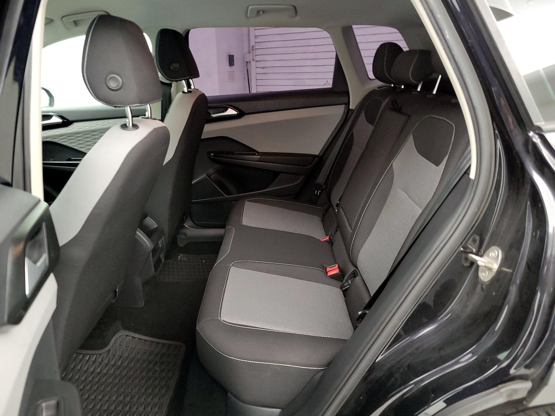 Thumbnail: 2022 Volkswagen Taos - 19