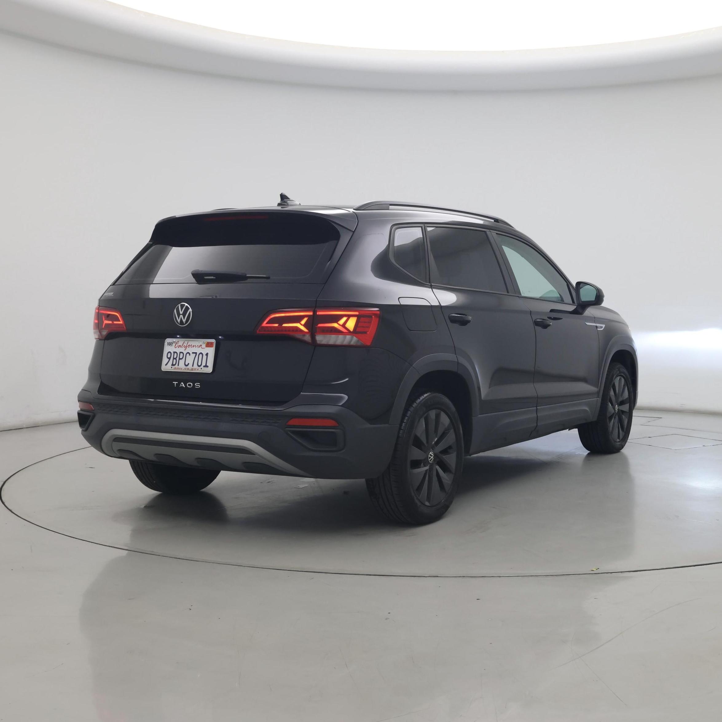 Thumbnail: 2022 Volkswagen Taos - 8