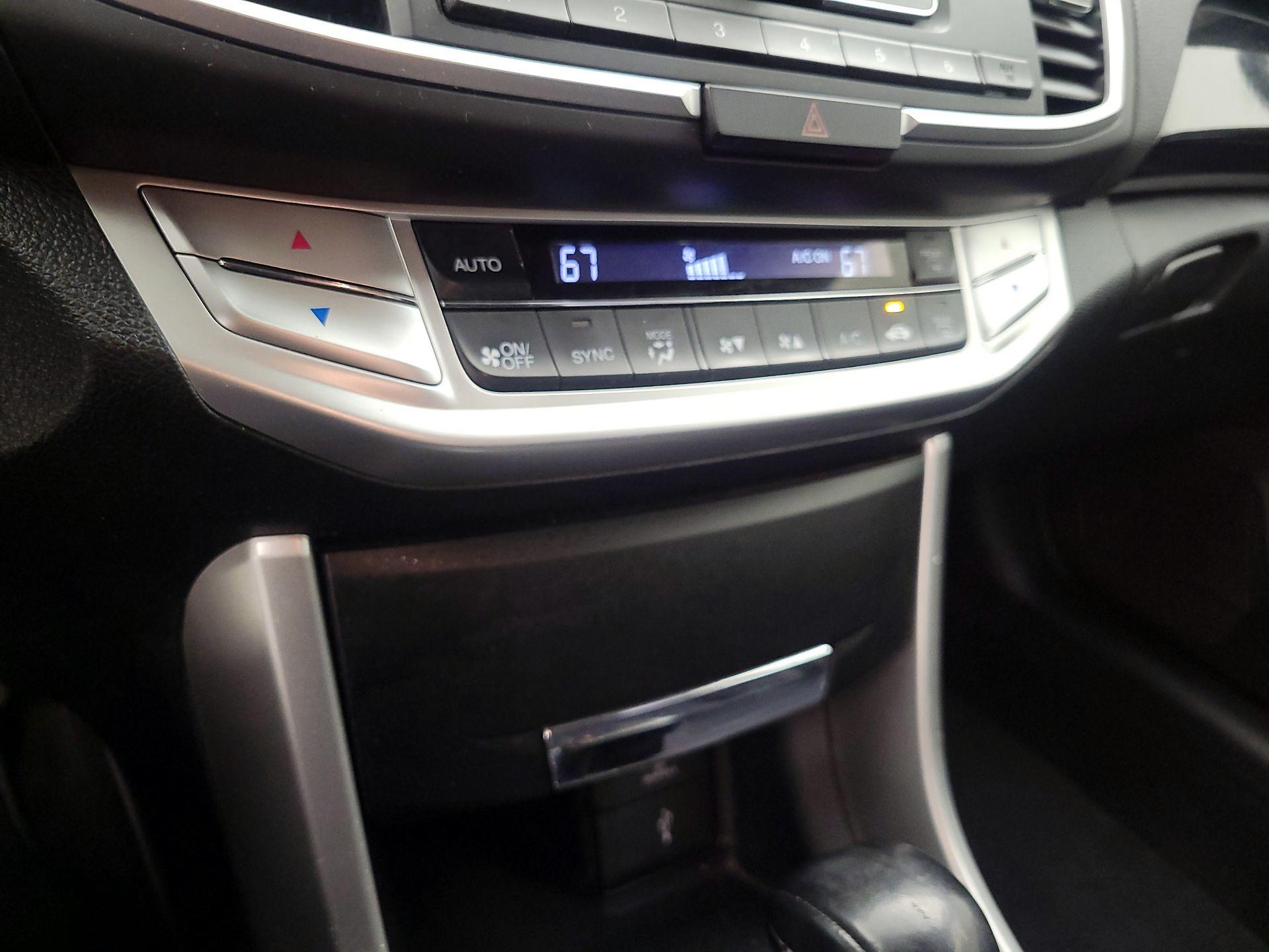 Thumbnail: 2014 Honda Accord - 16