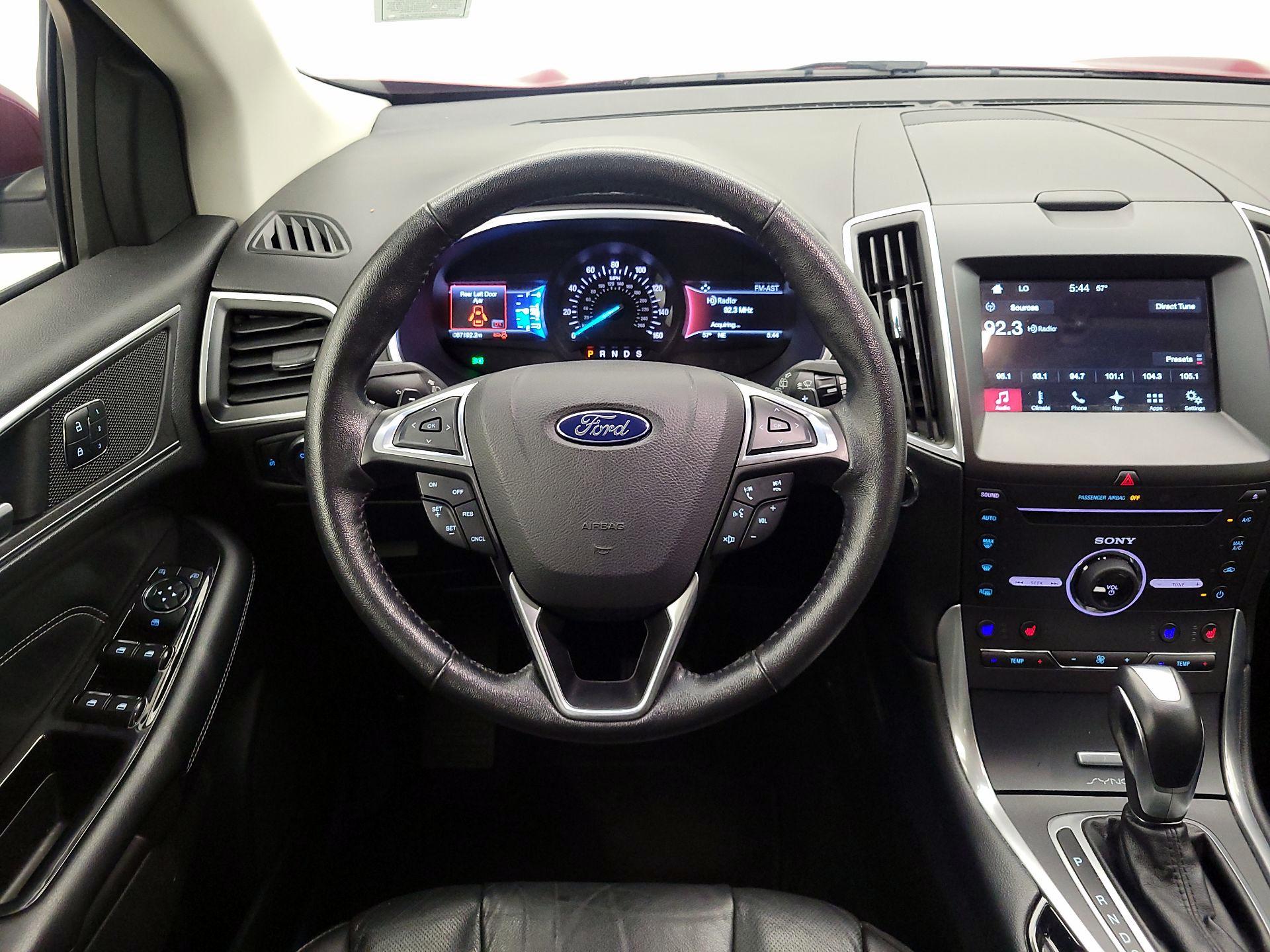 Thumbnail: 2016 Ford Edge - 10