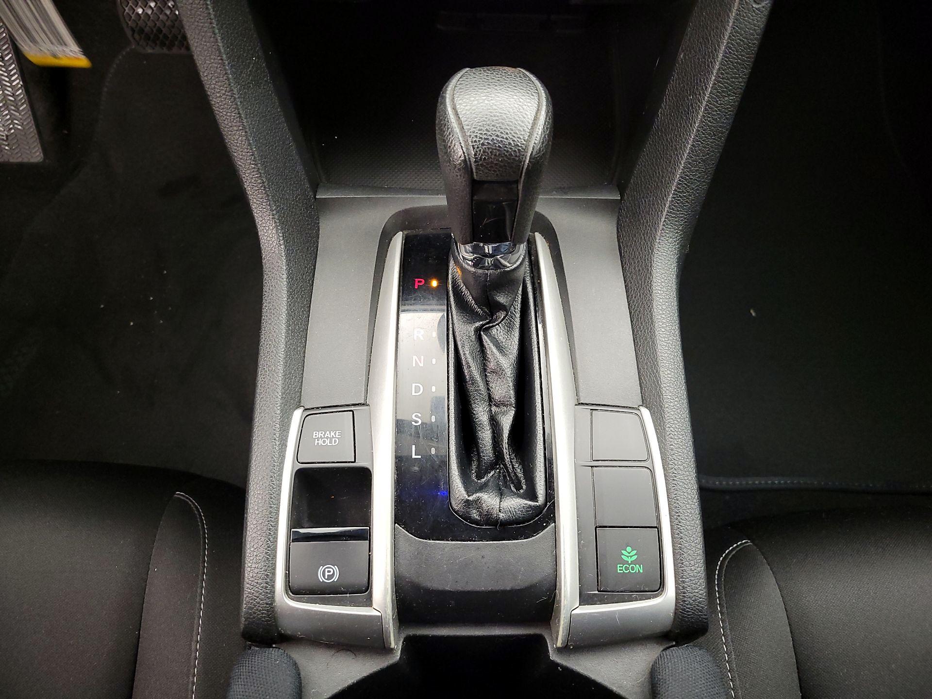 Thumbnail: 2018 Honda Civic - 17