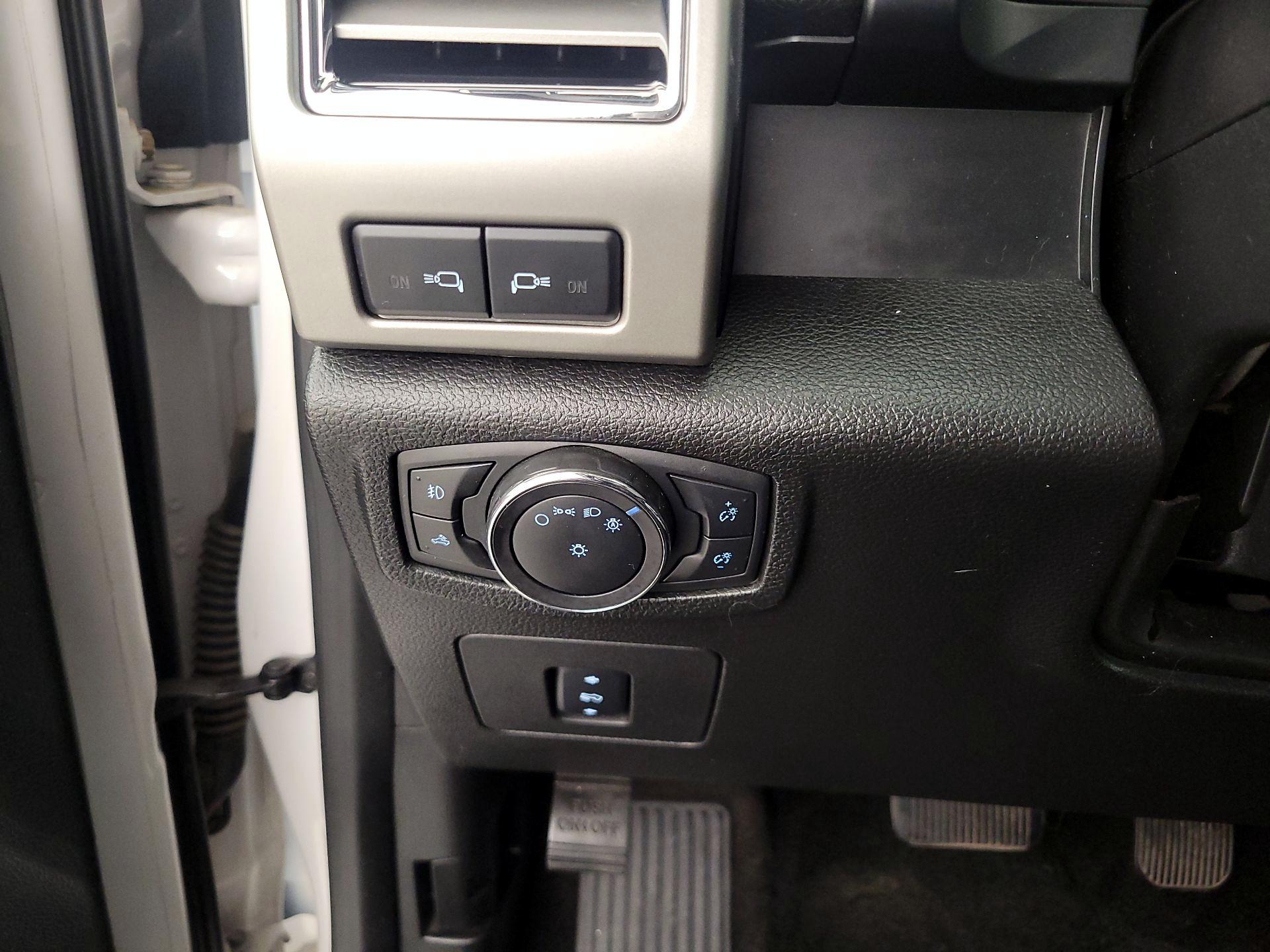 Thumbnail: 2015 Ford F-150 - 13