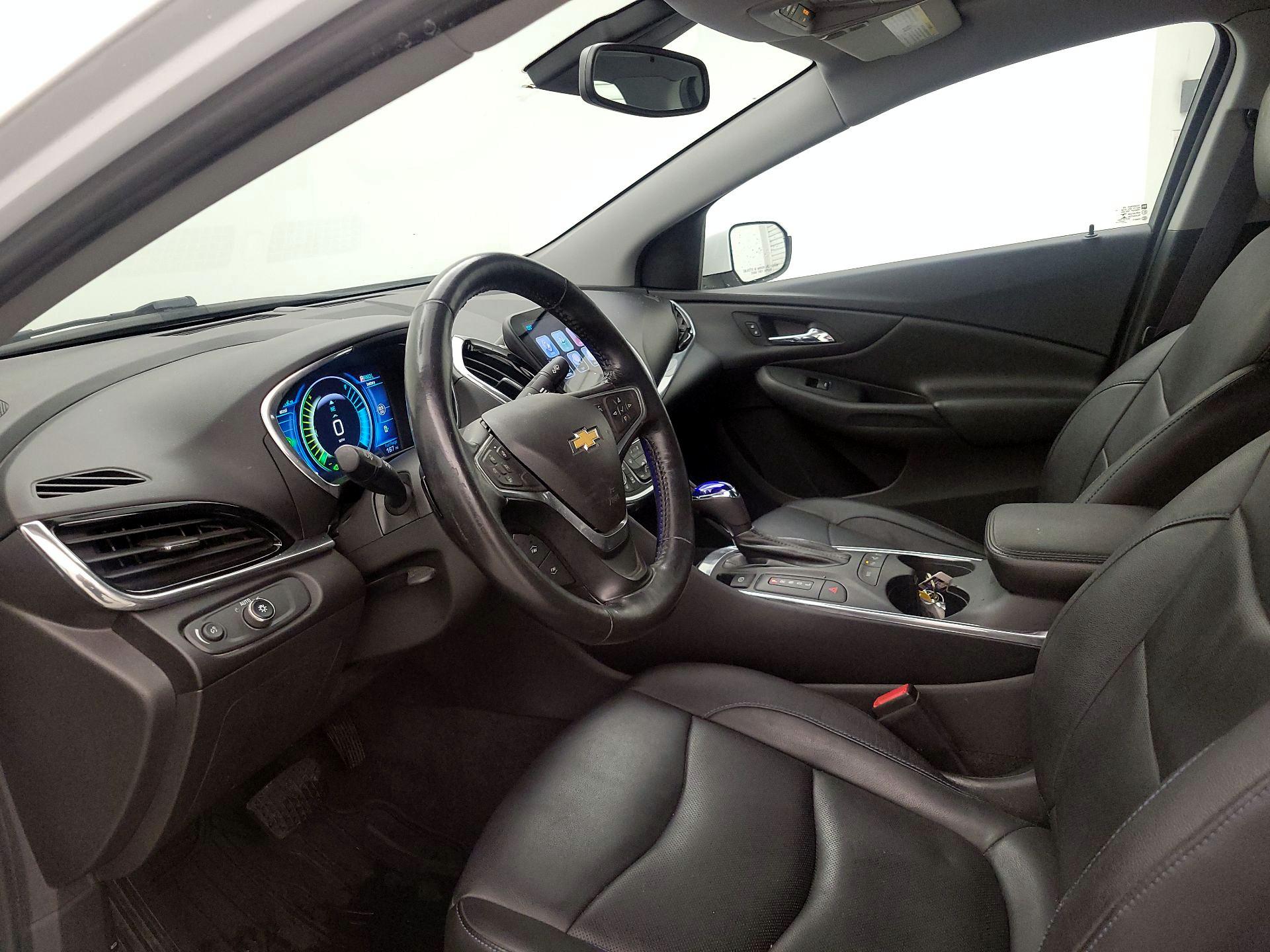 Thumbnail: 2016 Chevrolet Volt - 11