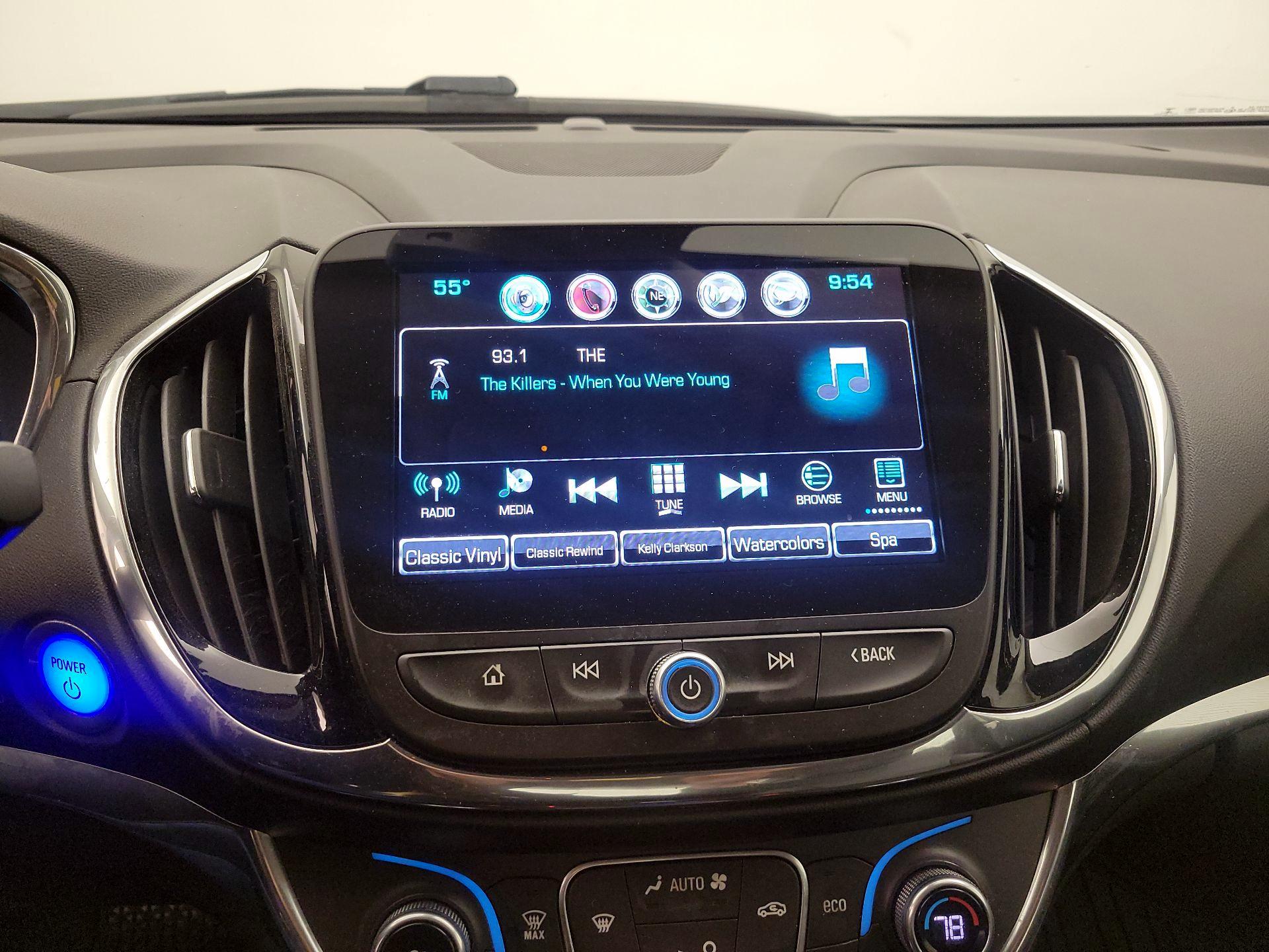 Thumbnail: 2016 Chevrolet Volt - 16