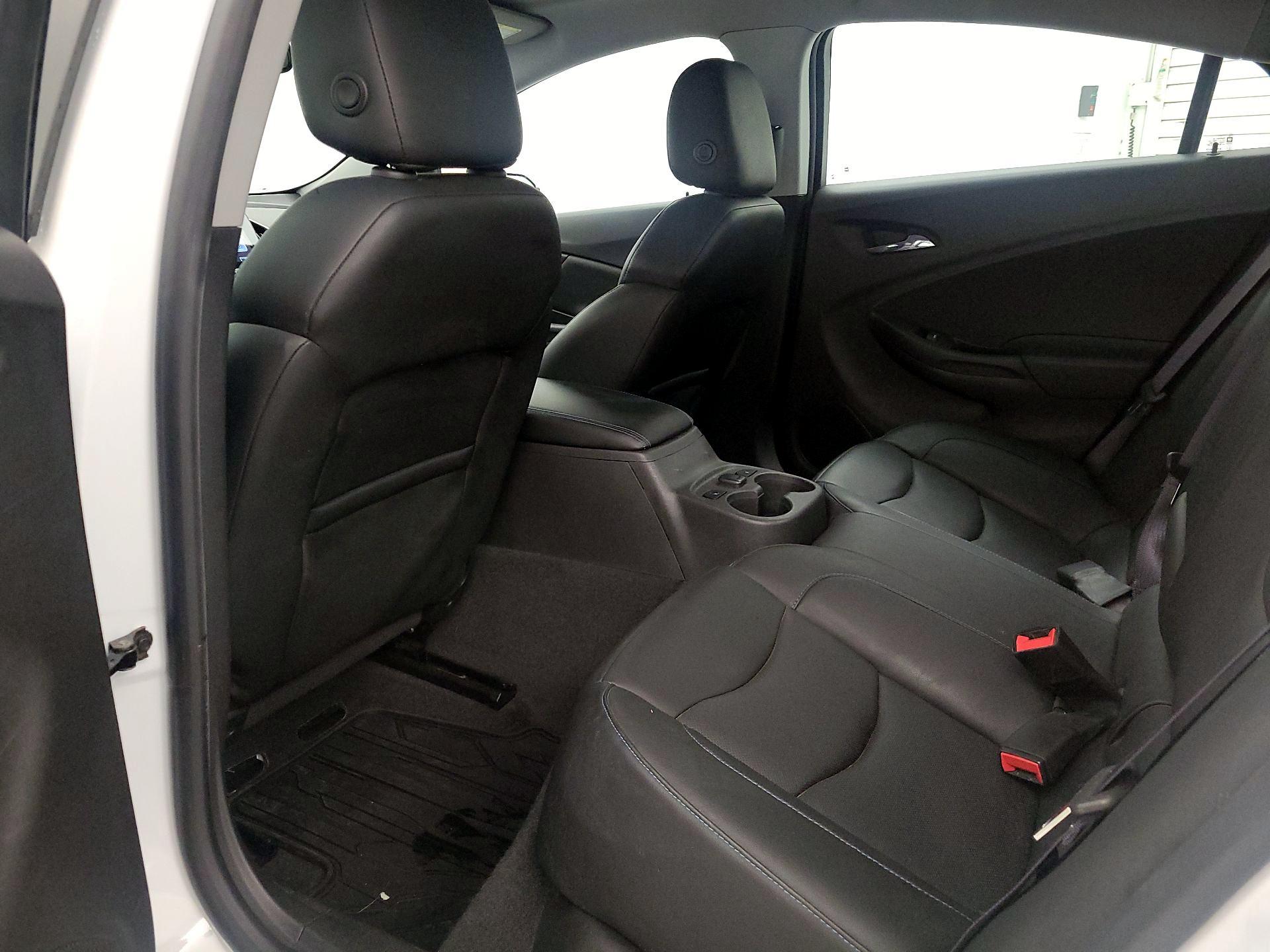 Thumbnail: 2016 Chevrolet Volt - 20