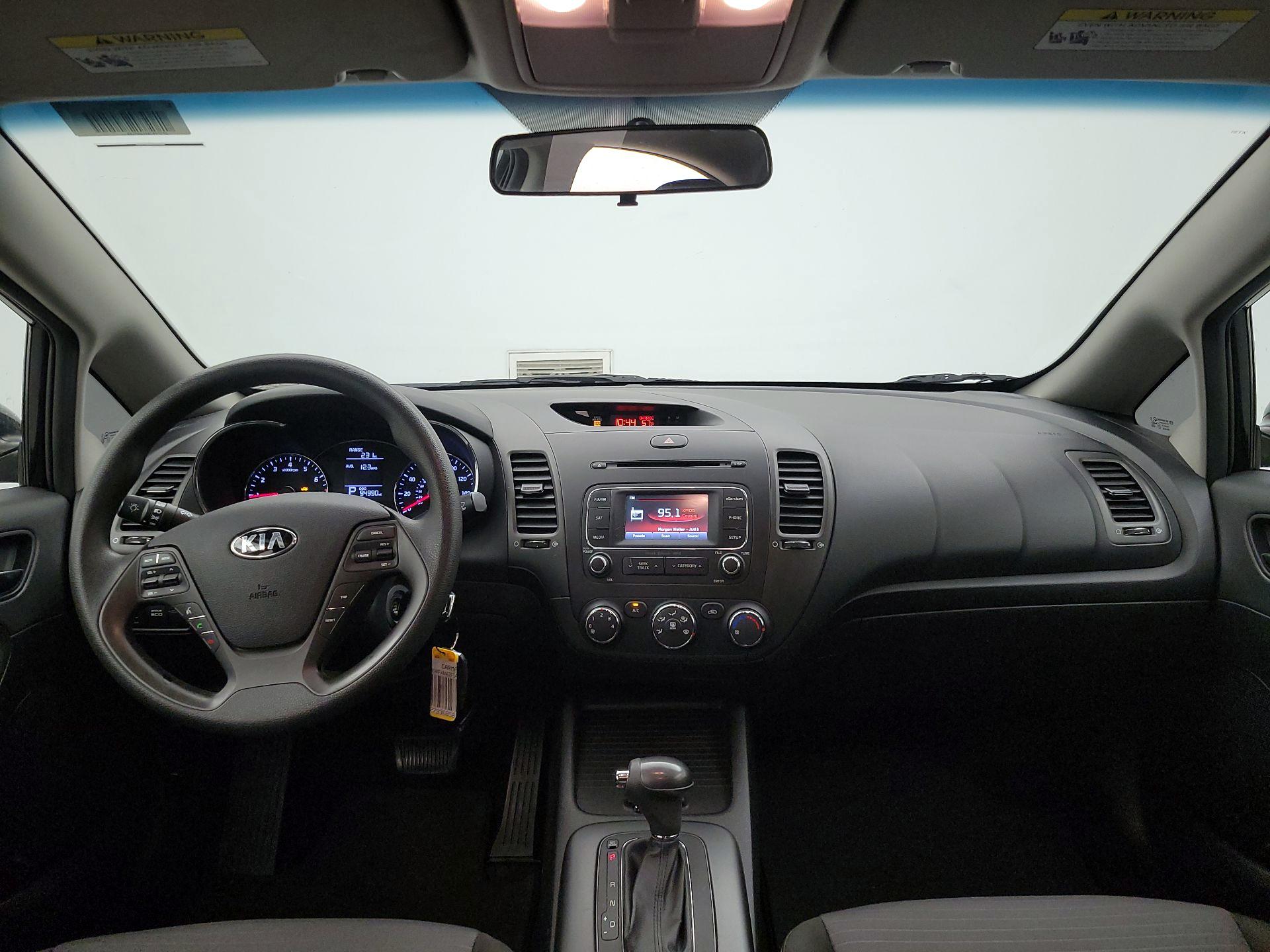 Thumbnail: 2015 Kia Forte - 9