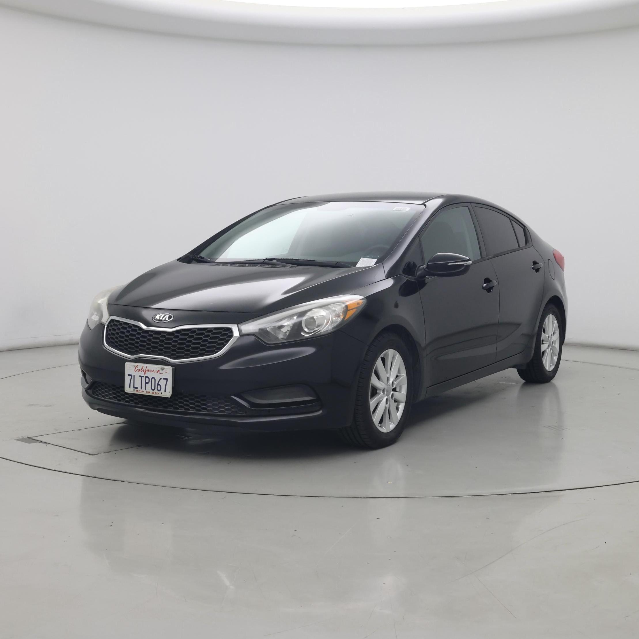 Thumbnail: 2015 Kia Forte - 4