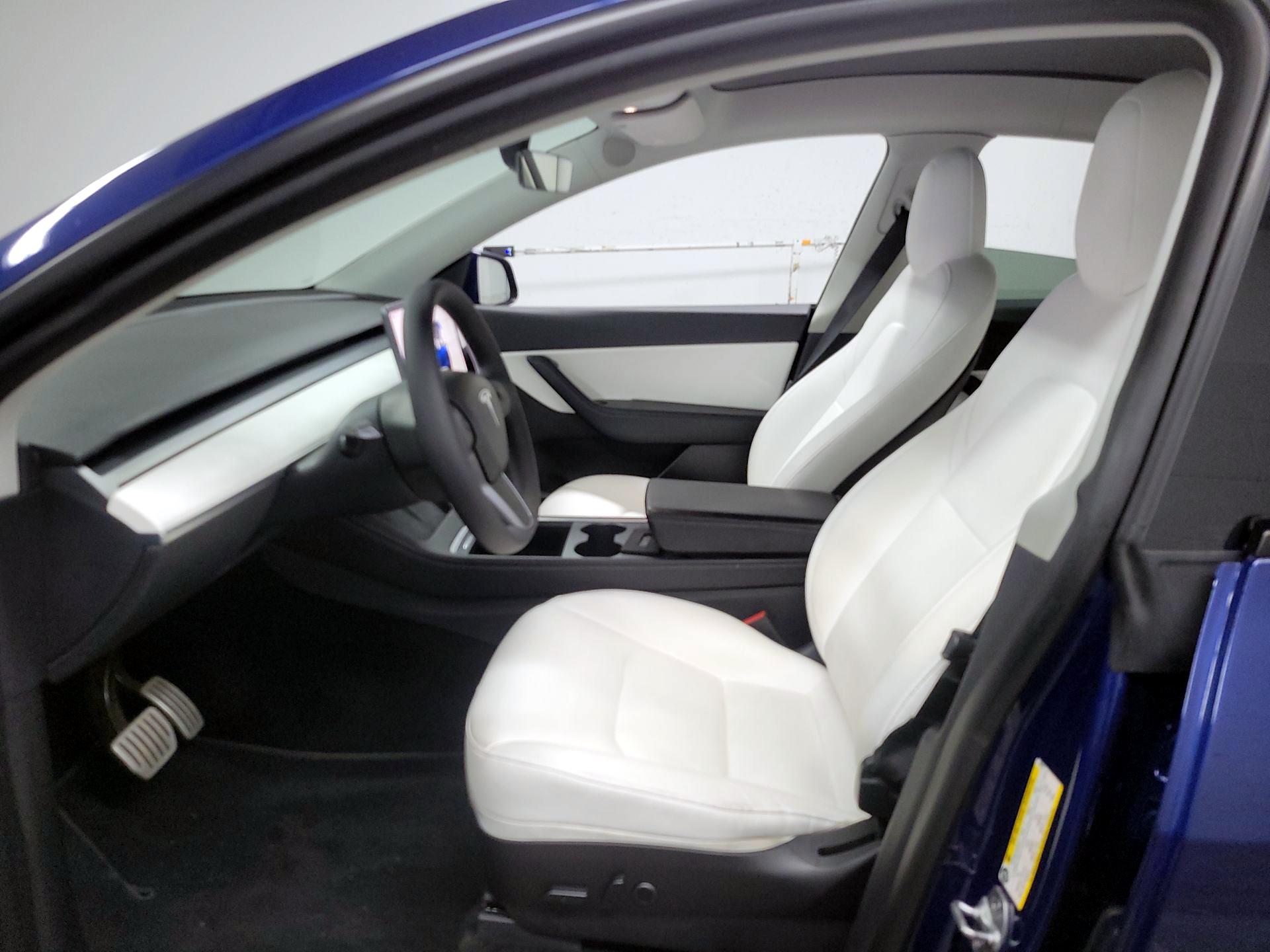 Thumbnail: 2022 Tesla Model Y - 11