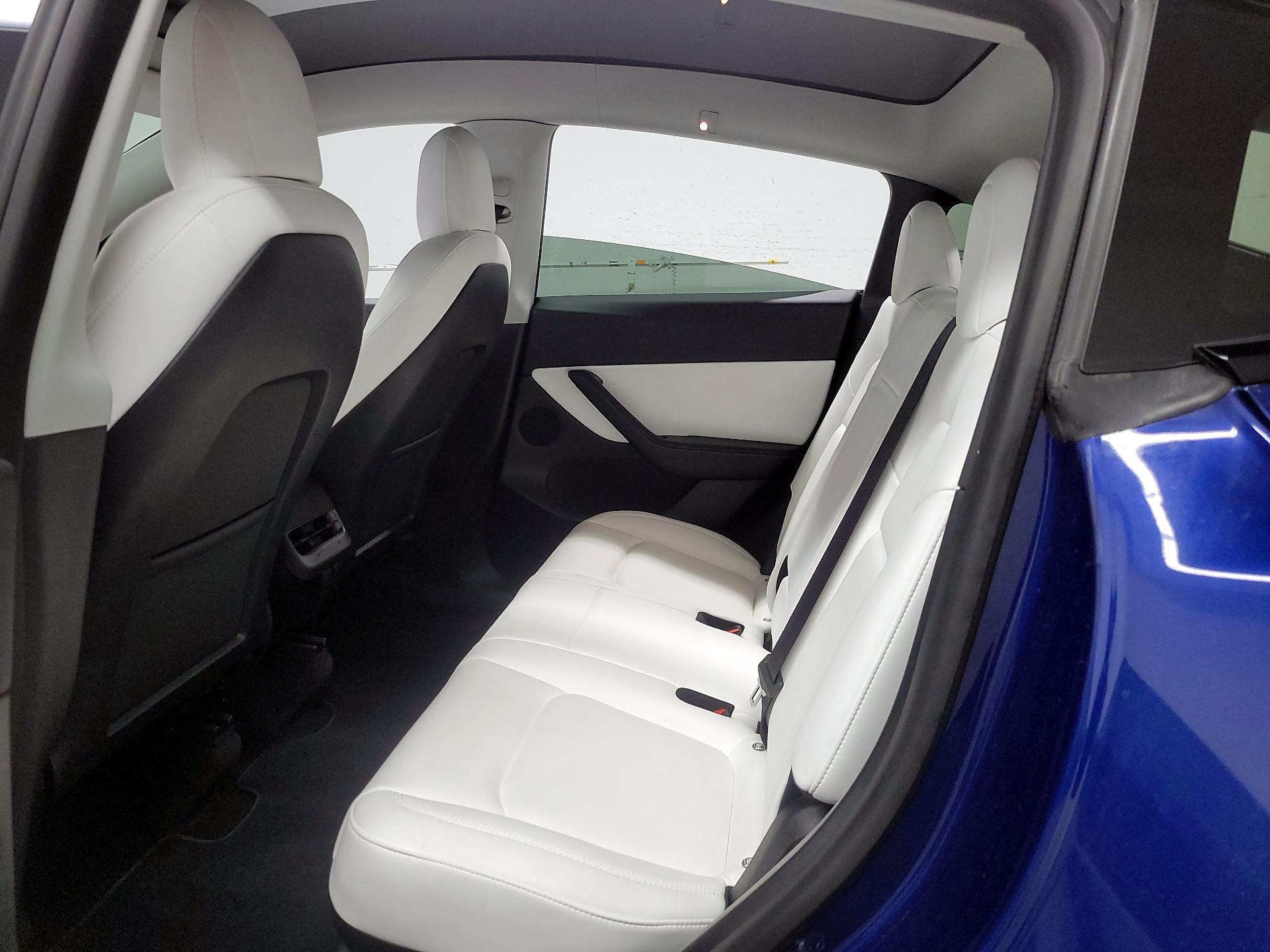 Thumbnail: 2022 Tesla Model Y - 17