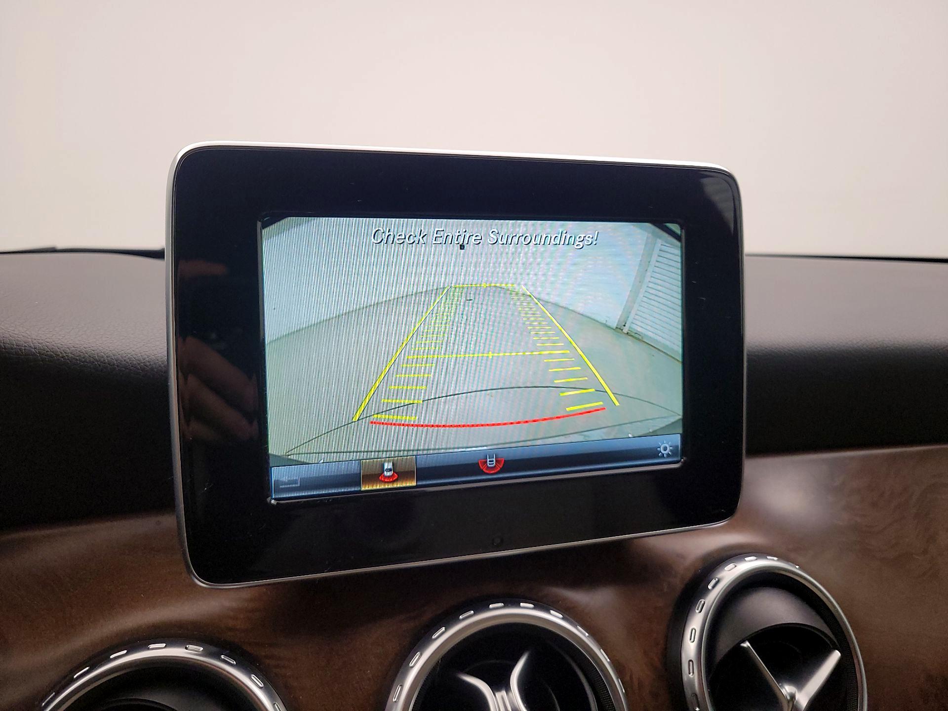 Thumbnail: 2017 Mercedes-Benz GLA - 14